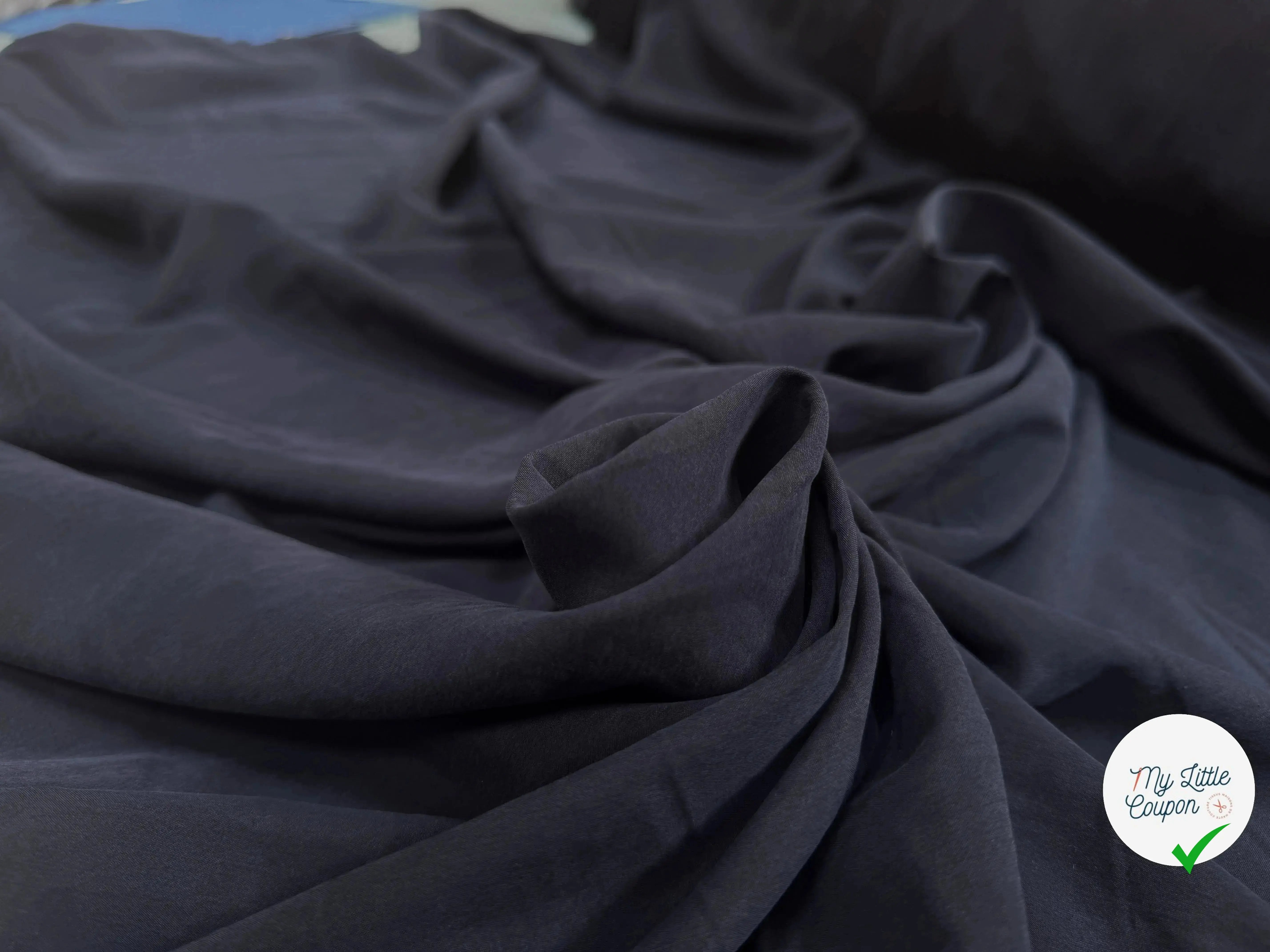 TISSU LYOCELL PEACHSKIN MARINE - My Little Coupon