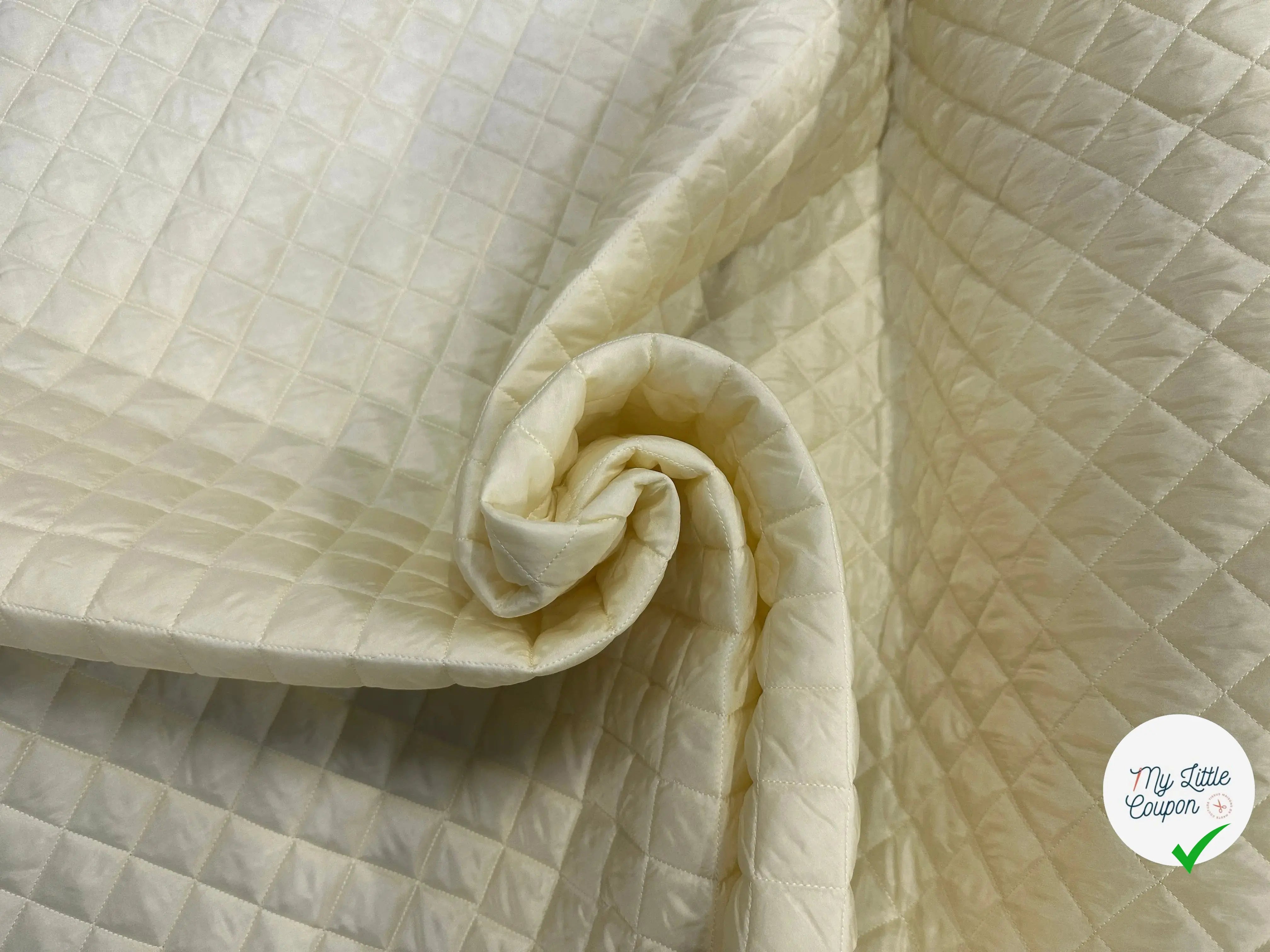 TISSU MATELASSÉ DOUDOUNE DOUBLE FACE VANILA CHIC MATELASSAGE FRANÇAIS MLC INTERN