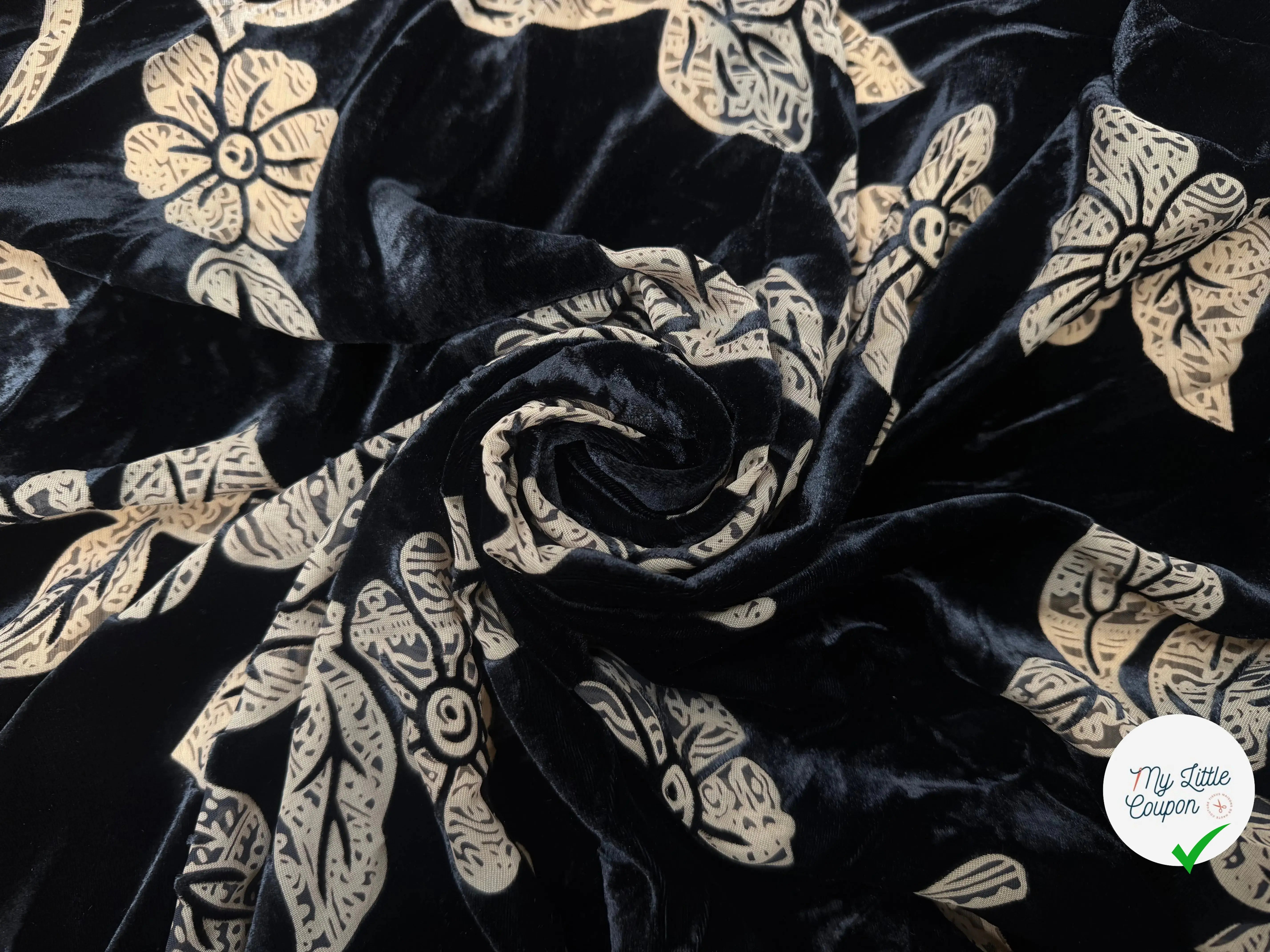 VELOURS DE SOIE DÉVORÉ NOIR AVEC MOTIFS FLEUR TRANSPARENT - My Little Coupon