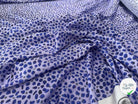VISCOSE DOUCE TRES LEGEREMENT SATINEE PRINT TACHES MYRTILLE FOND VIOLET - My Little Coupon
