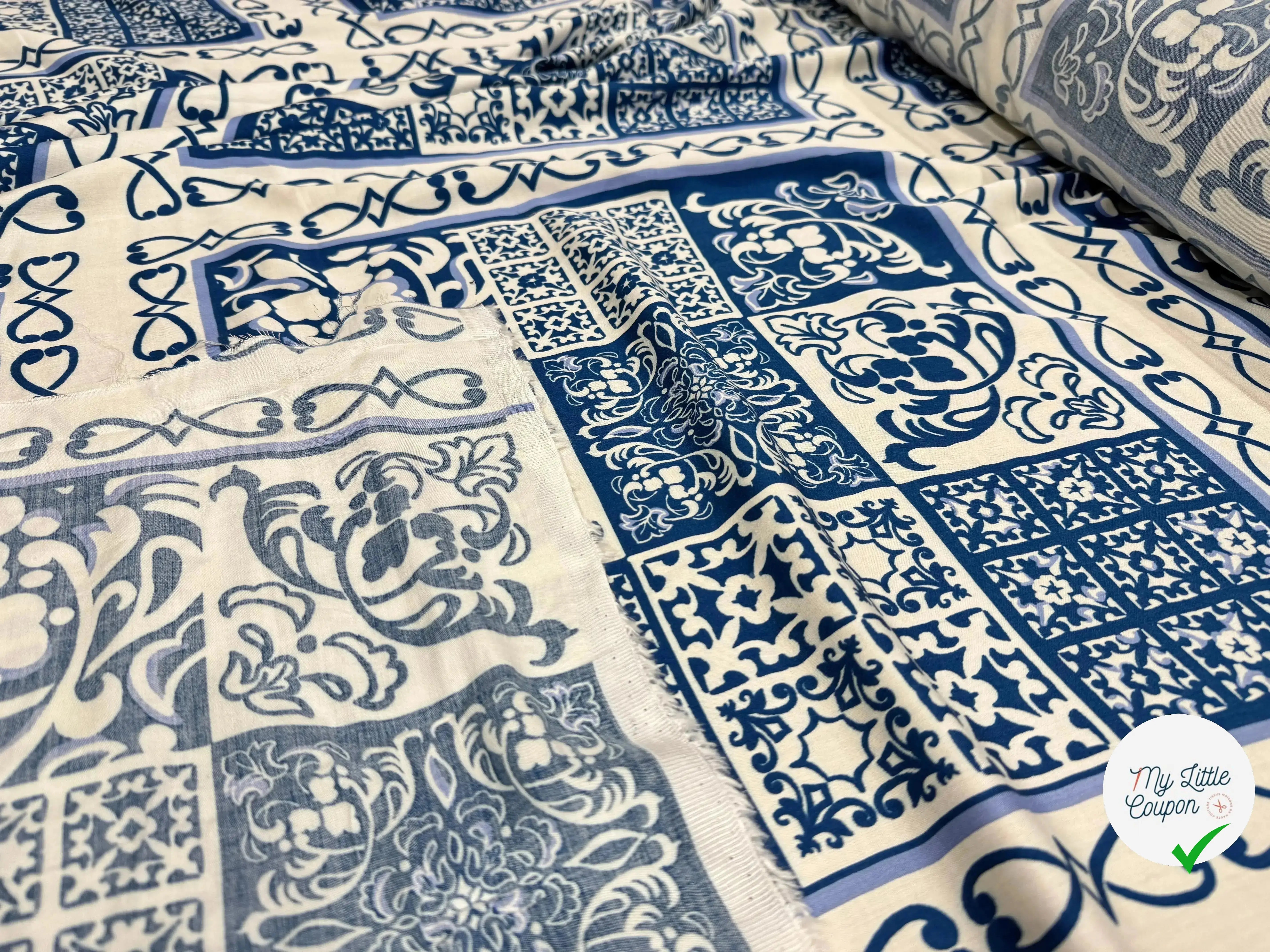 VISCOSE IMPRIMÉE BARROCK DE BLEU - My Little Coupon