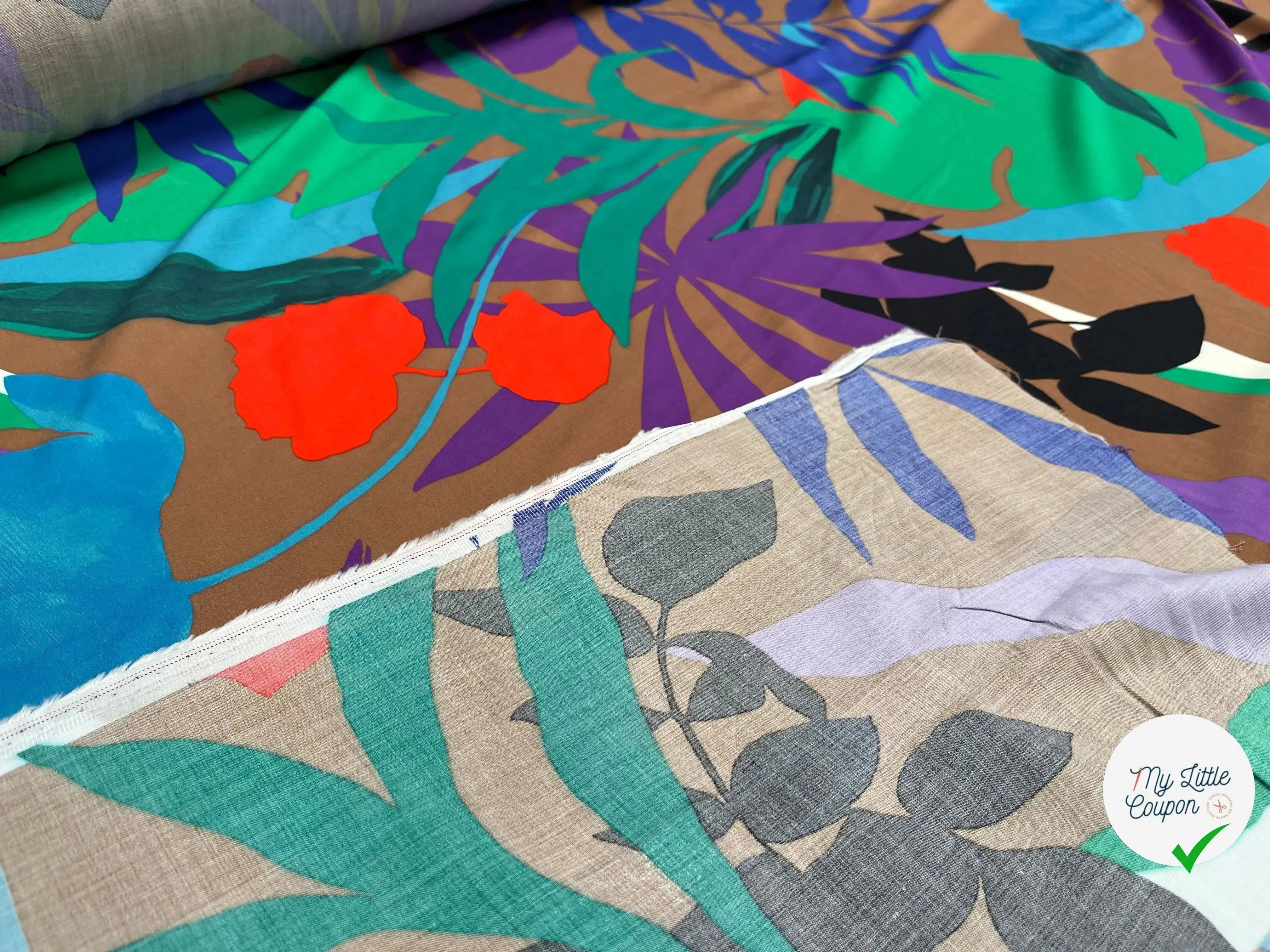 VISCOSE MOTIFS FEUILLAGES ABSTRAITS - My Little Coupon