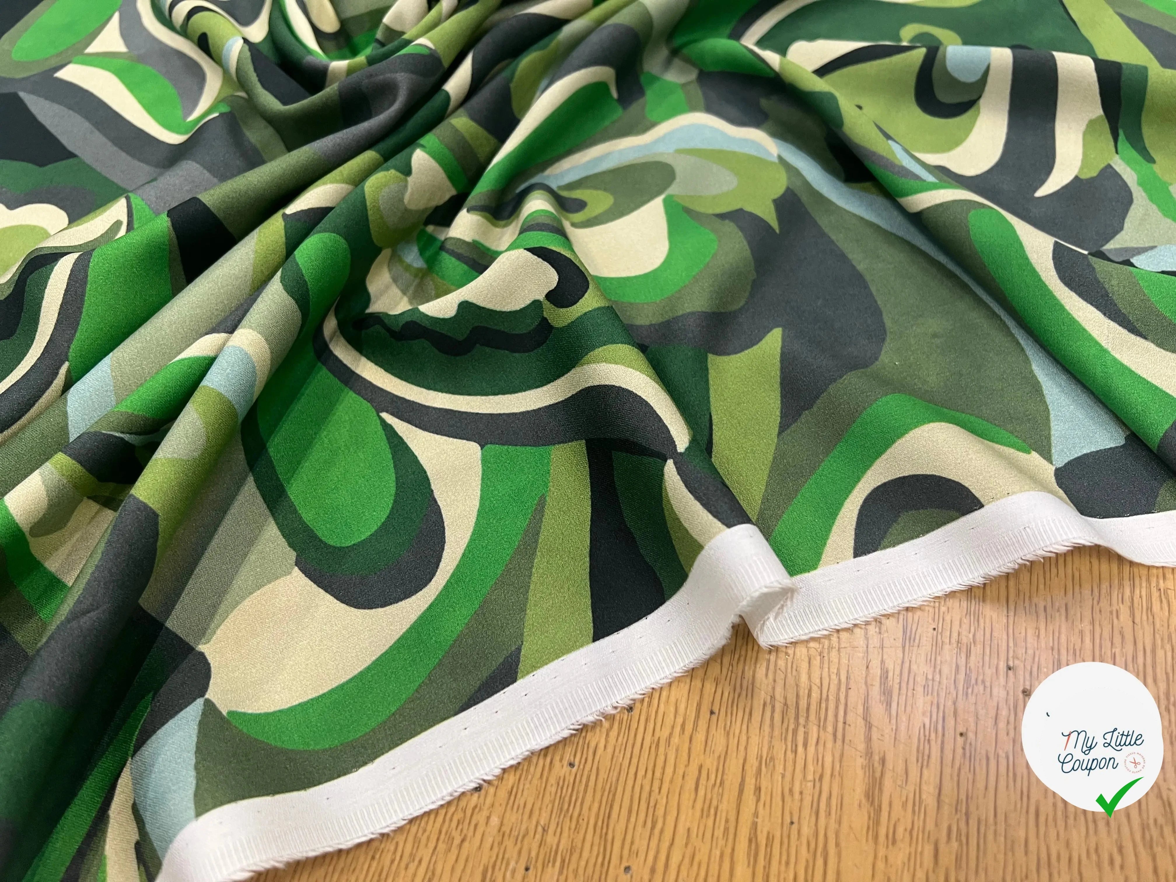 VISCOSE VERTE & CREME MOTIF FLORAL - My Little Coupon