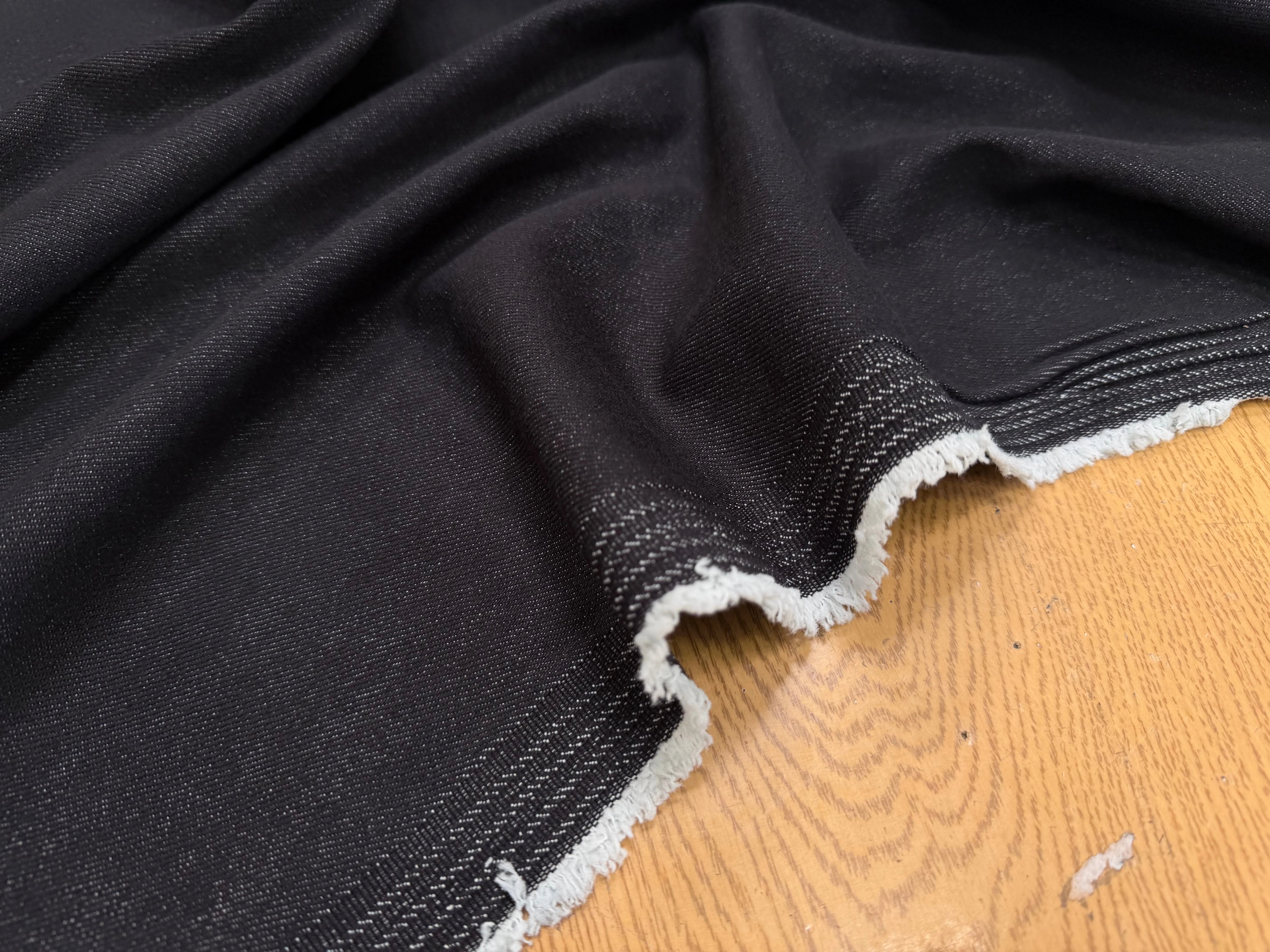 DENIM NOIR LEGREMENT STRETCH QUALITÉ COUTURE - My Little Coupon