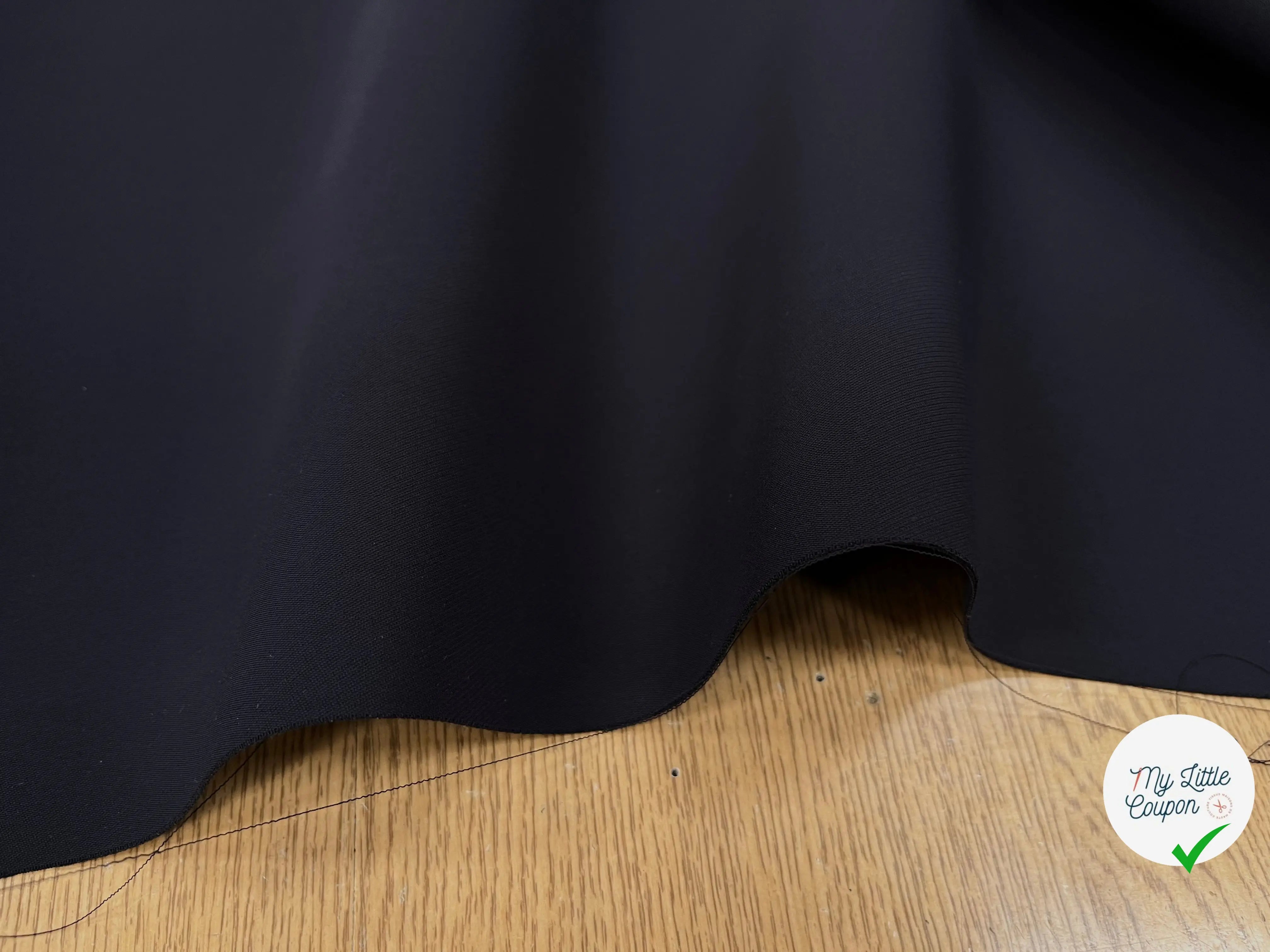 DOUBLE ETOFFE CREPE SUBLIME TENUE DARK NAVY - My Little Coupon