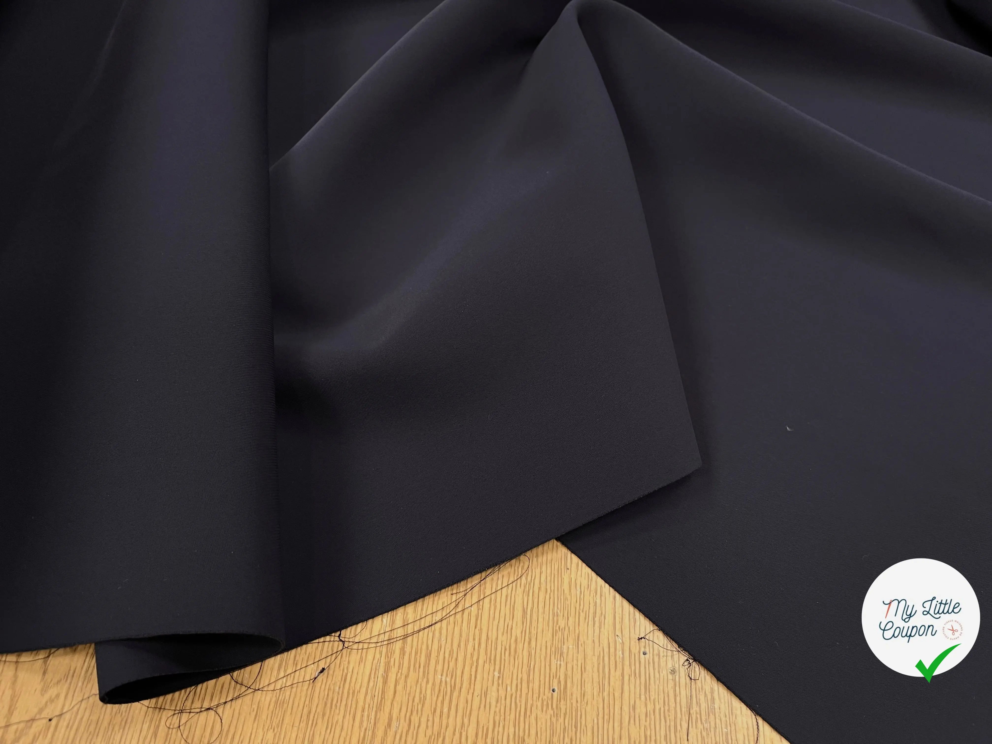 DOUBLE ETOFFE CREPE SUBLIME TENUE DARK NAVY - My Little Coupon