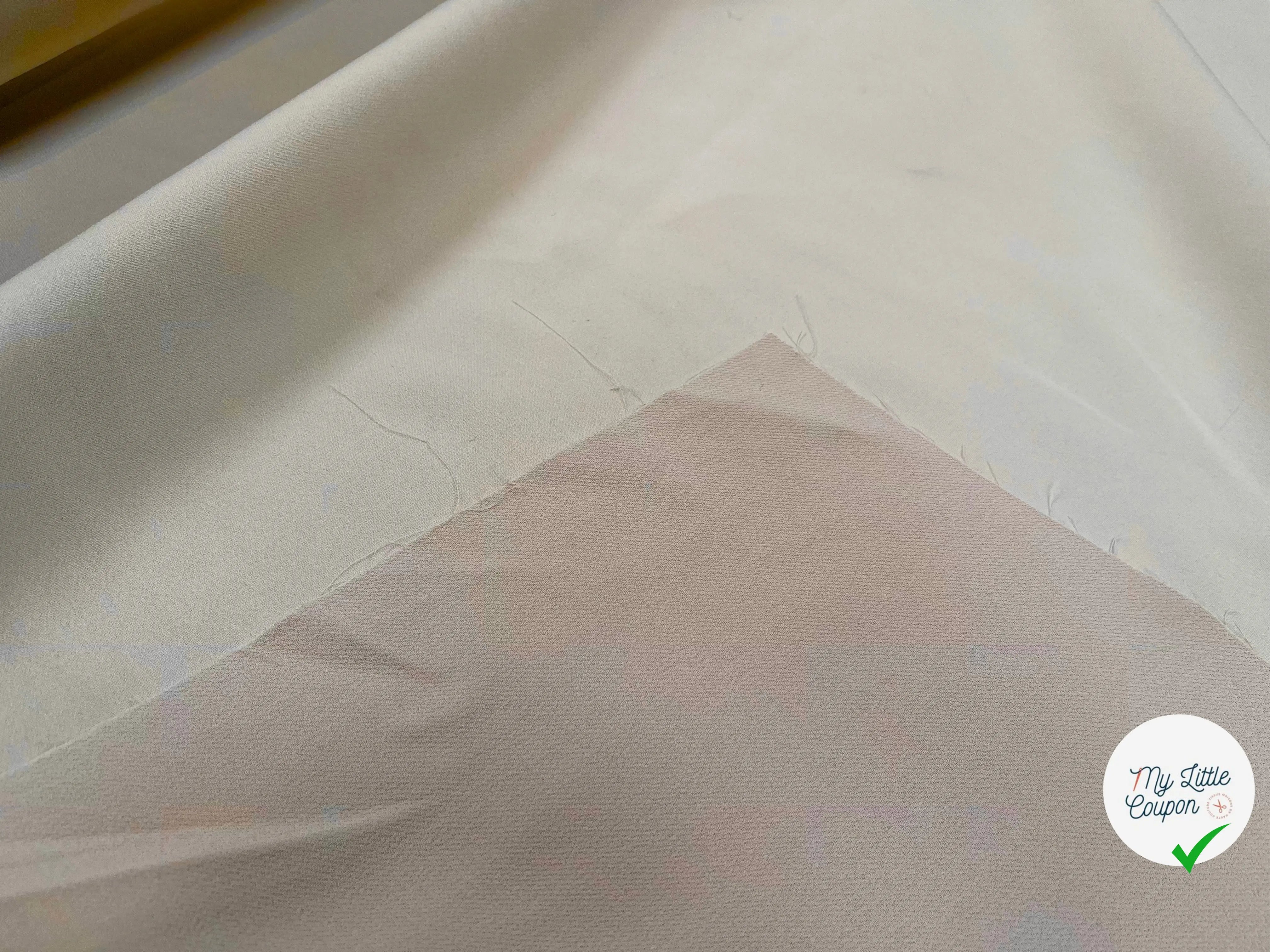 DOUBLE ETOFFE CREPE SUBLIME TENUE GRIS TAUPE - My Little Coupon