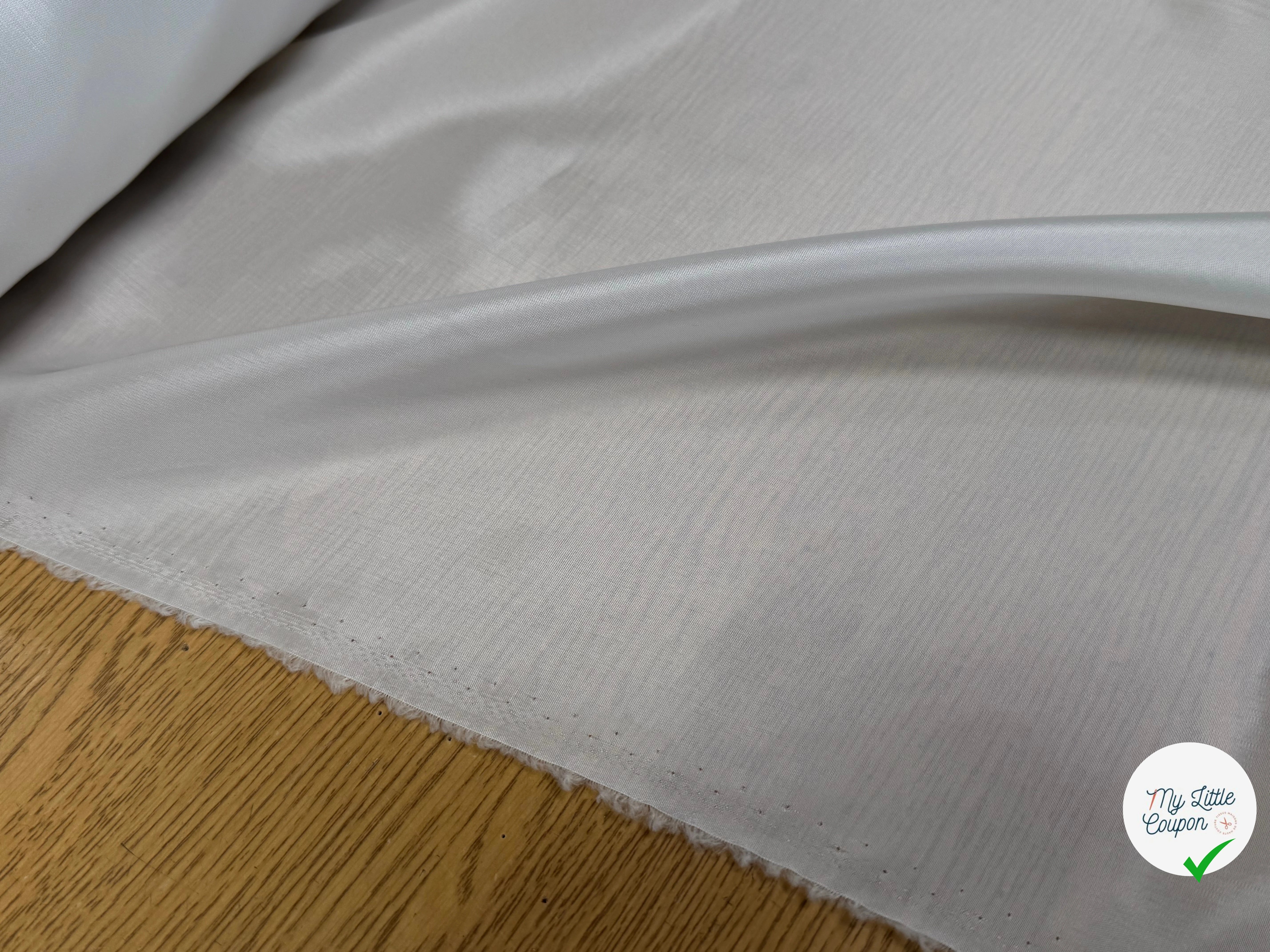 DOUBLURE ACÉTATE CUPRO FINE ET FROIDE BLANC CASSÉ - My Little Coupon