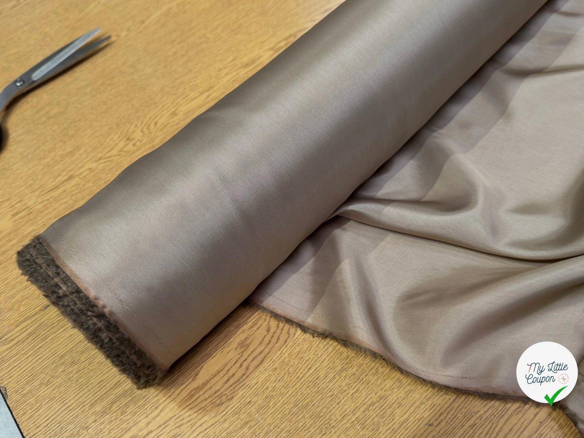 DOUBLURE FINE ET LISSE 62% ACETATE 38% CUPRO BEIGE MARRONNÉ - My Little Coupon