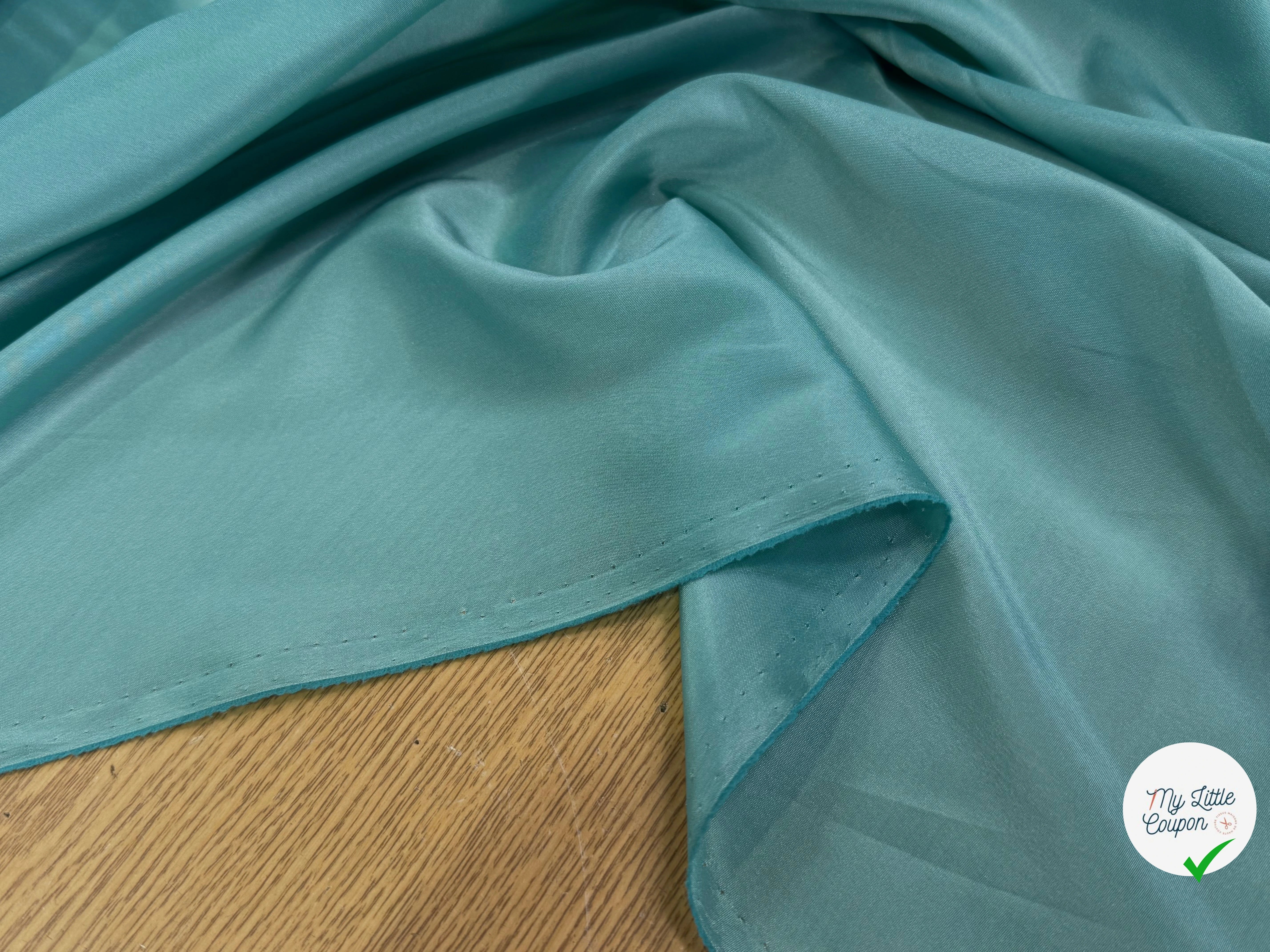DOUBLURE LÉGÈREMENT SATINÉE BLEU LAGOON - My Little Coupon