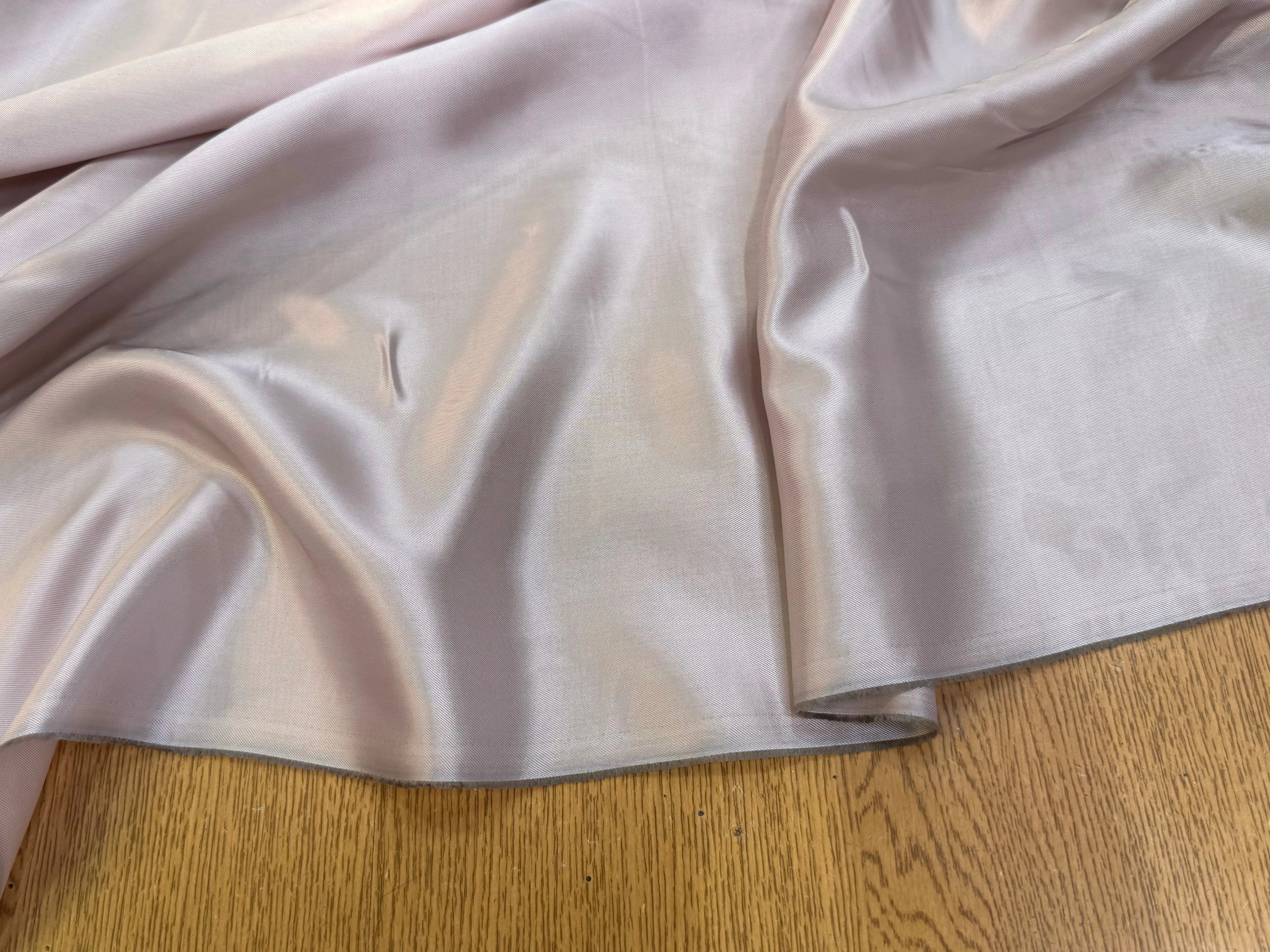 DOUBLURE SATIN 100% VISCOSE LLIGHT LAVENDER - My Little Coupon