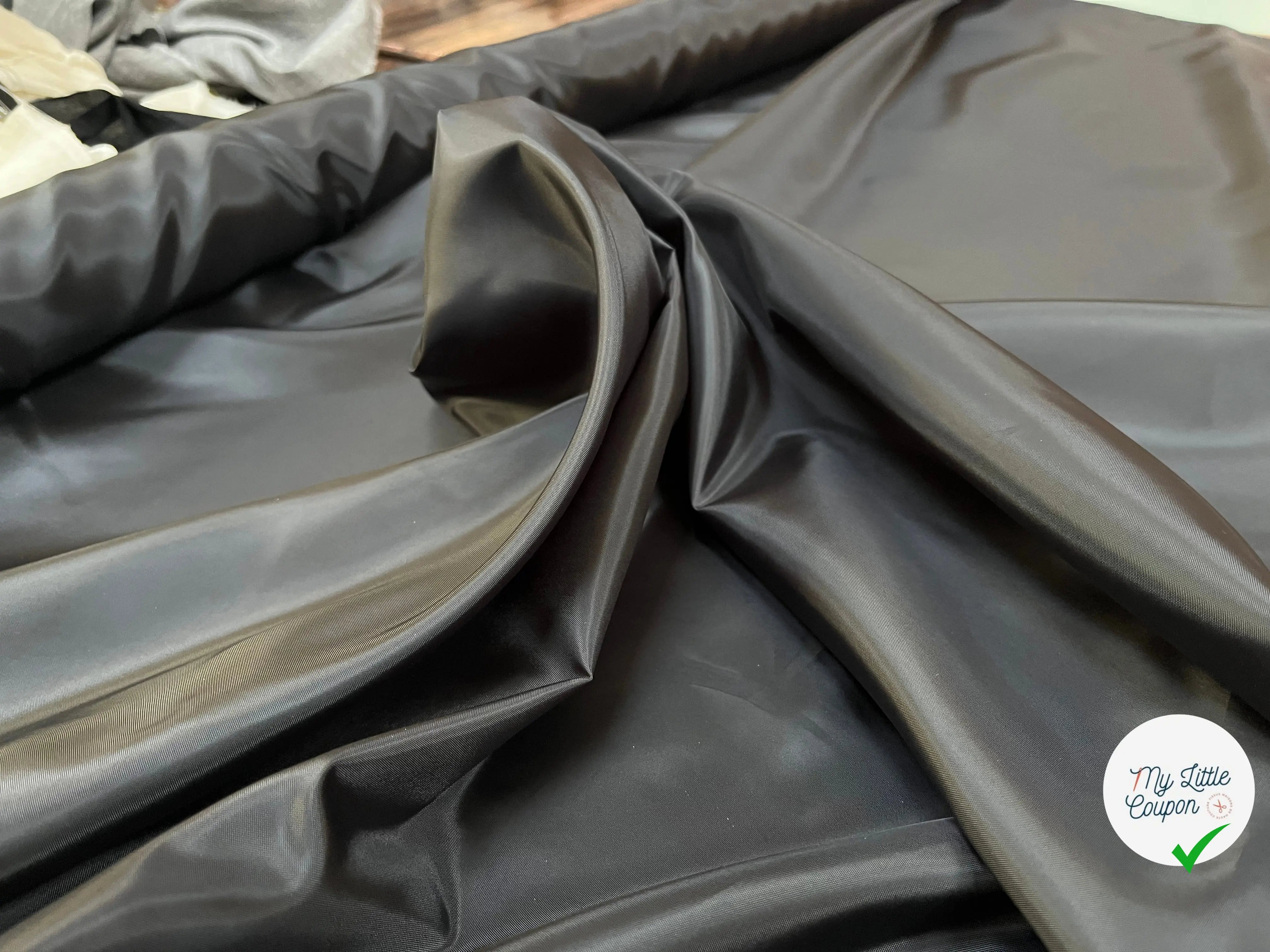 DOUBLURE UNI NOIR VISCOSE - My Little Coupon