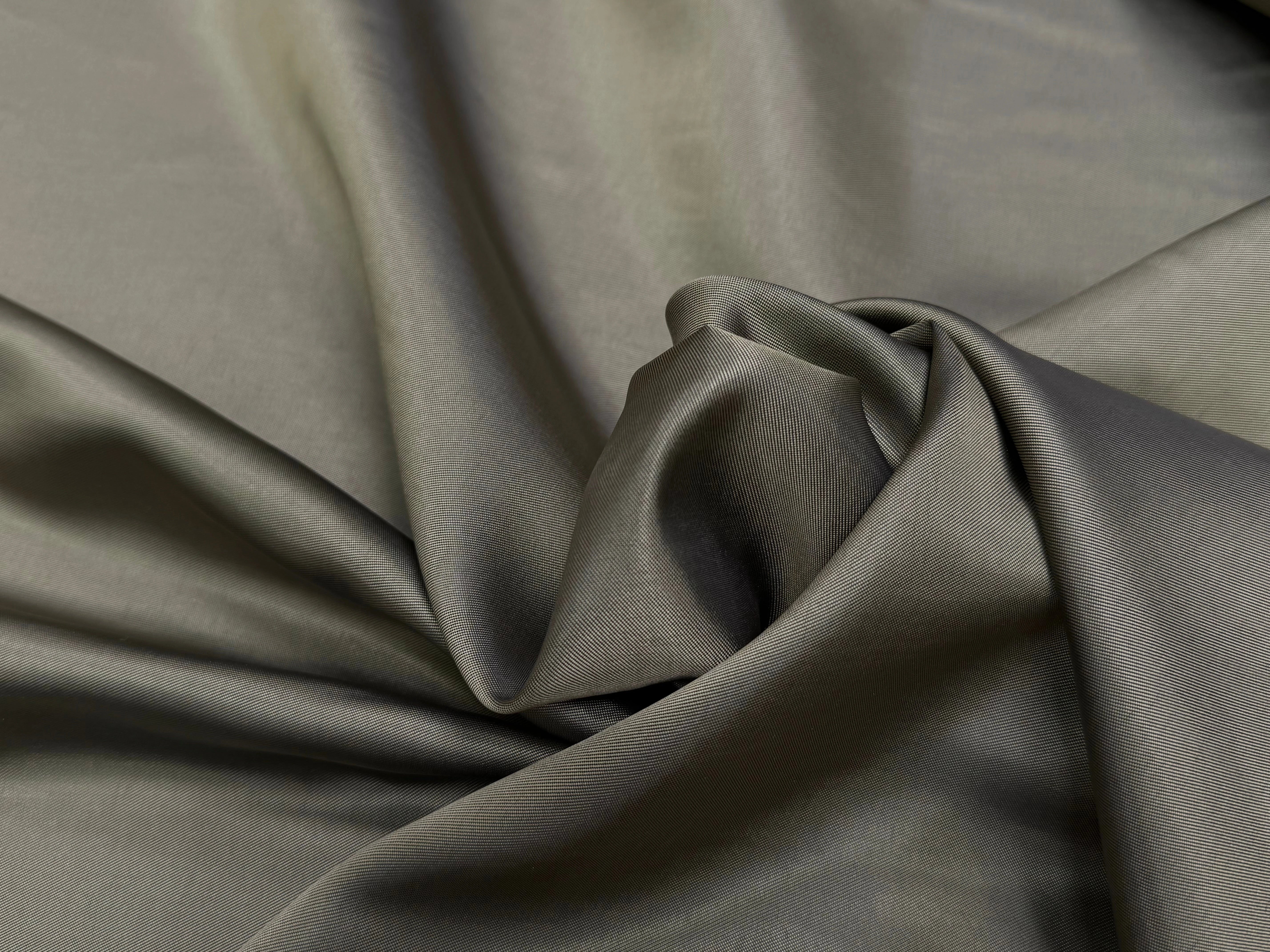 DOUBLURE VISCOSE ACETATE BEIGE OR 51% VISCOSE ÉFFET CHANGEANT - My Little Coupon