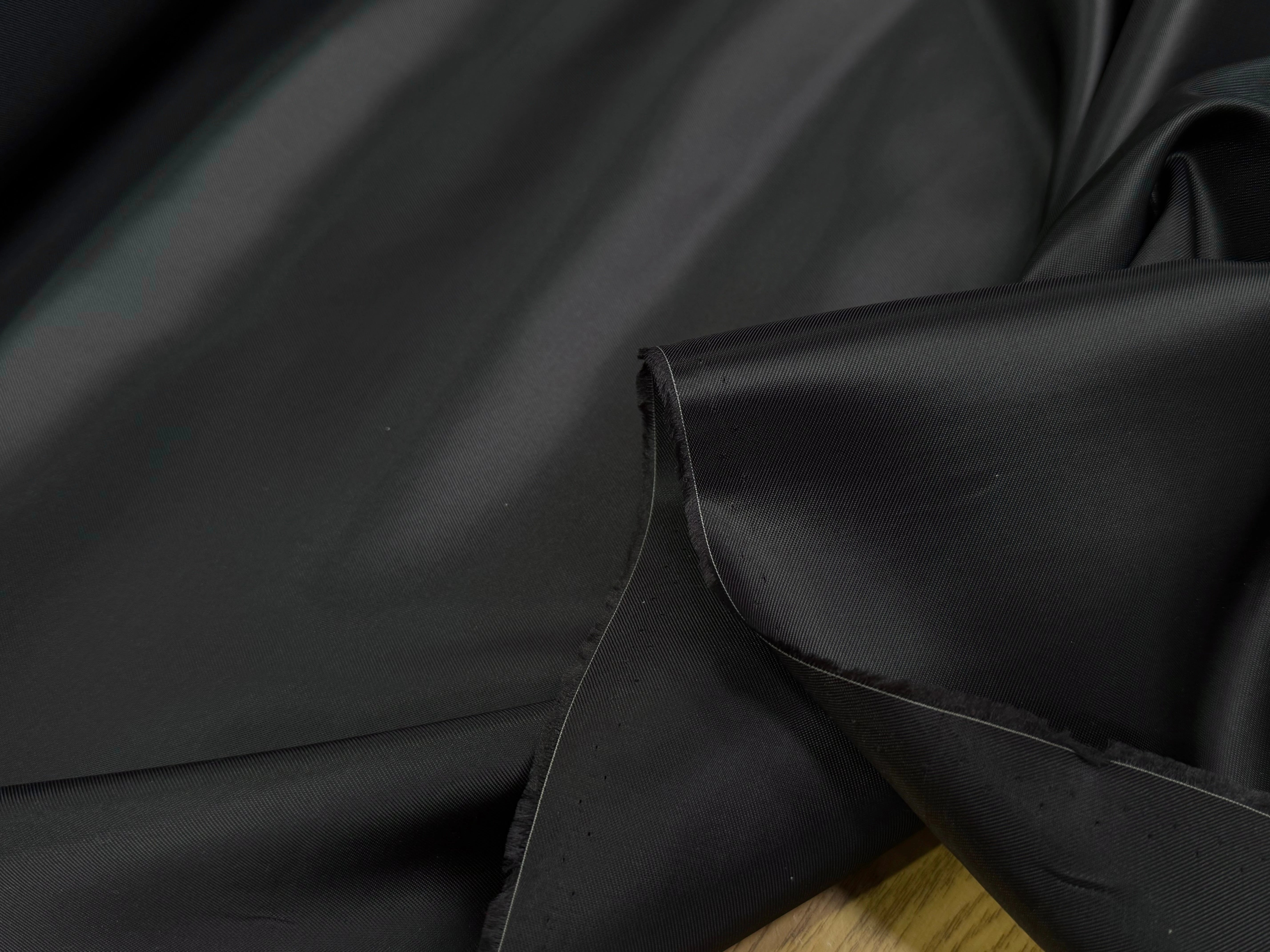 DOUBLURE VISCOSE ACETATE NOIR PROFOND 51% VISCOSE - My Little Coupon