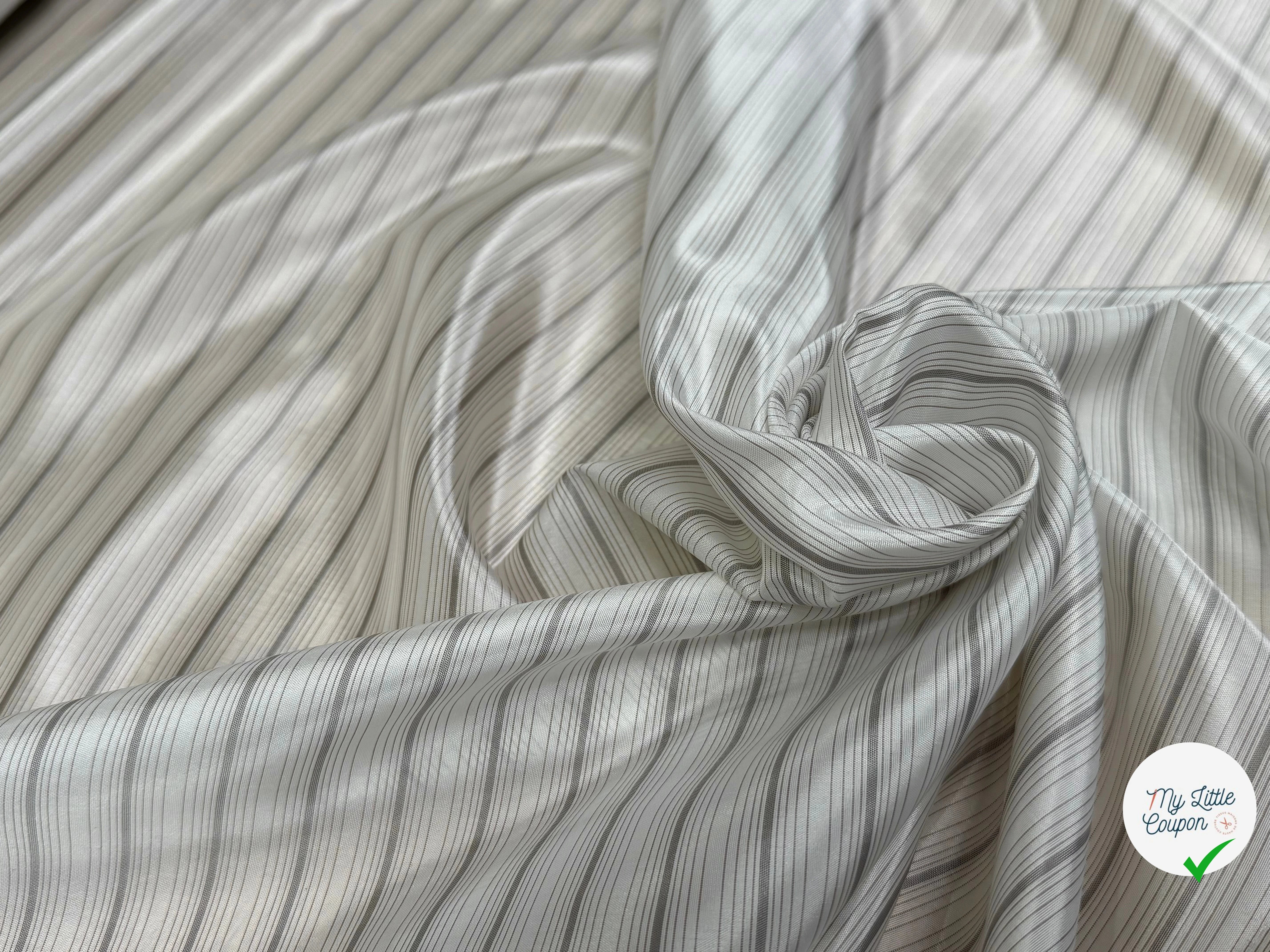 DOUBLURE VISCOSE BLANC CASSÉ À RAYURES GRISE CHIC - My Little Coupon