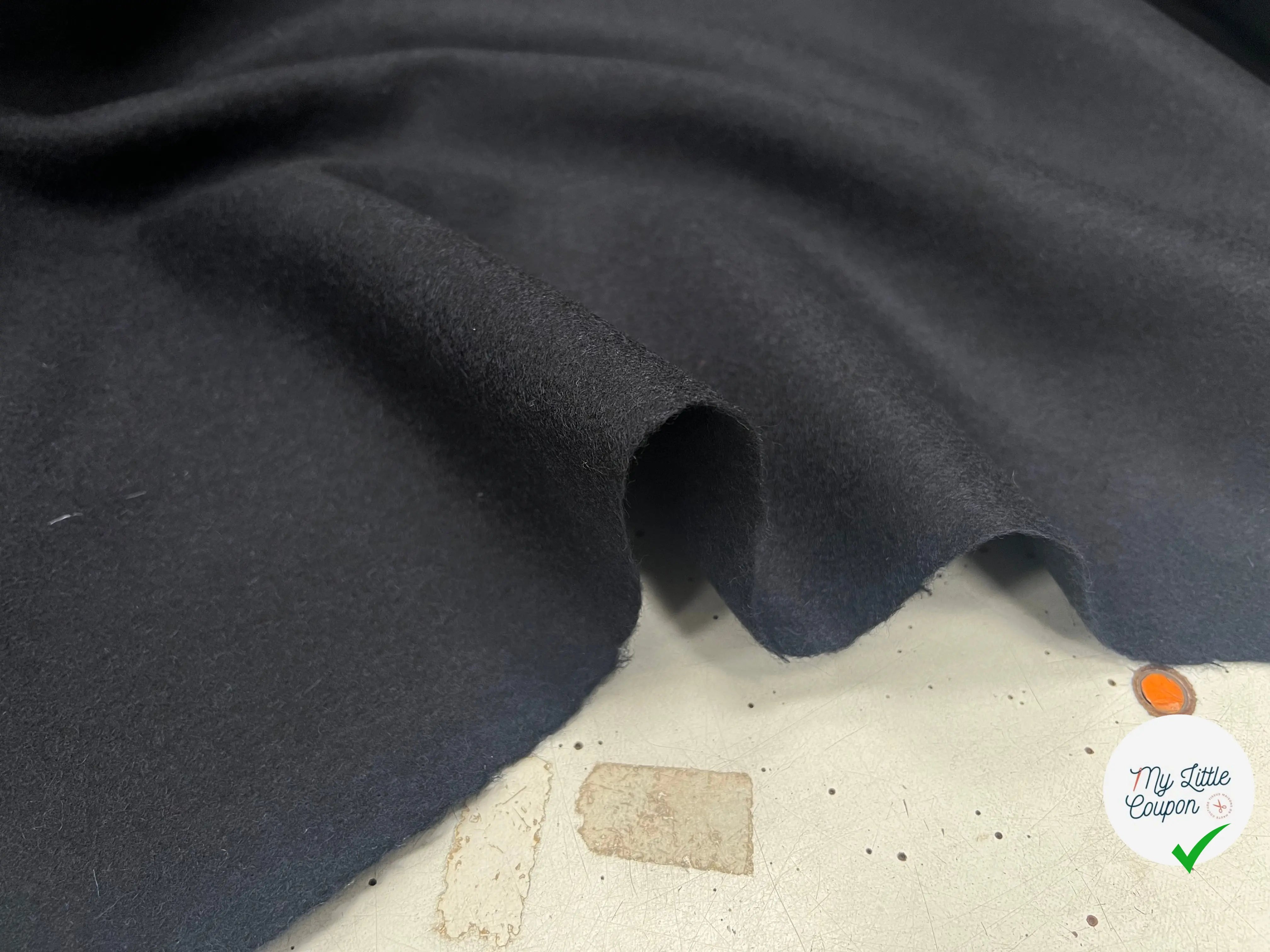 DRAP DE LAINE BLEU MARINE SUBLIME - My Little Coupon