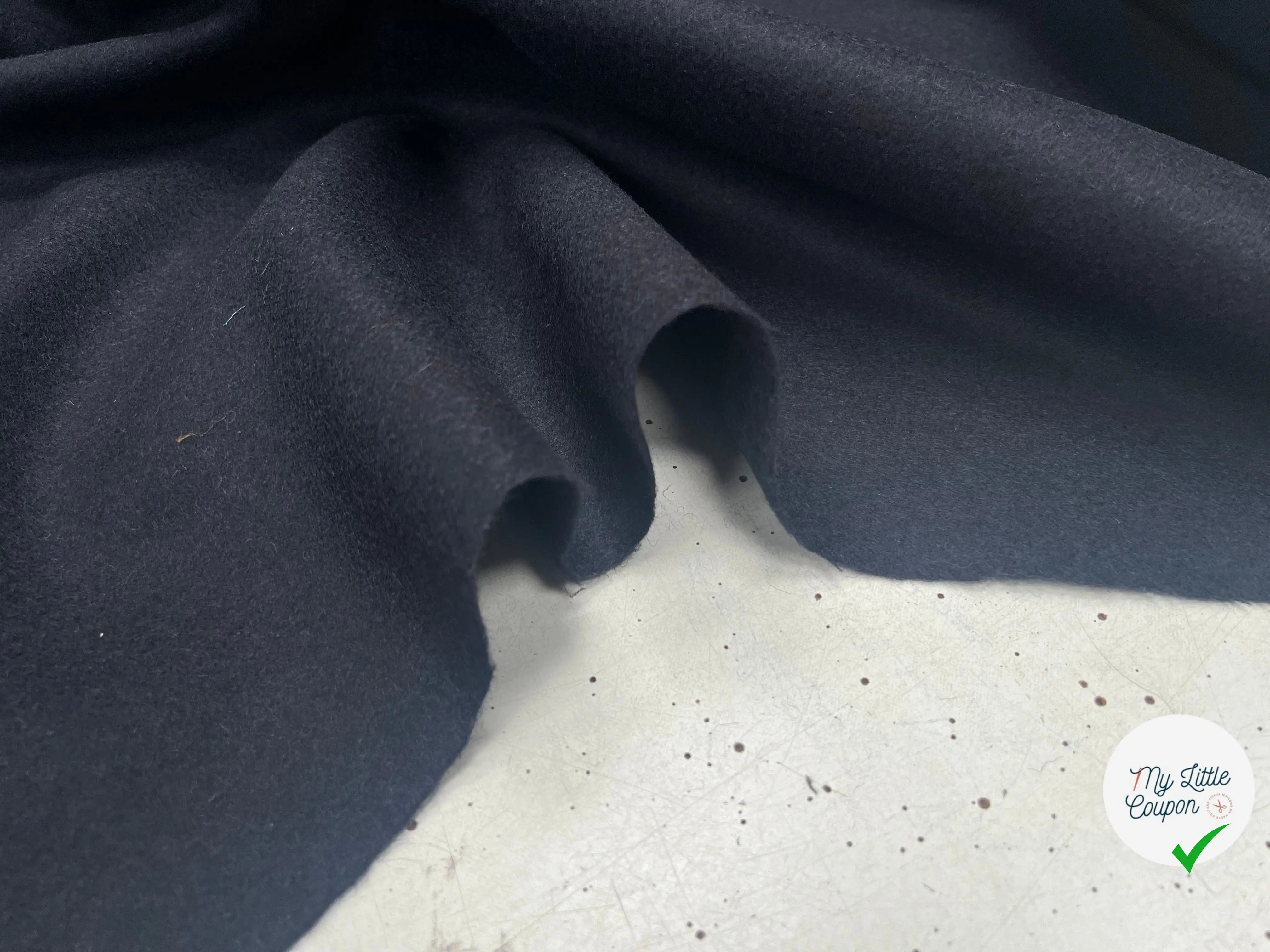 DRAP DE LAINE BLEU MARINE SUBLIME - My Little Coupon