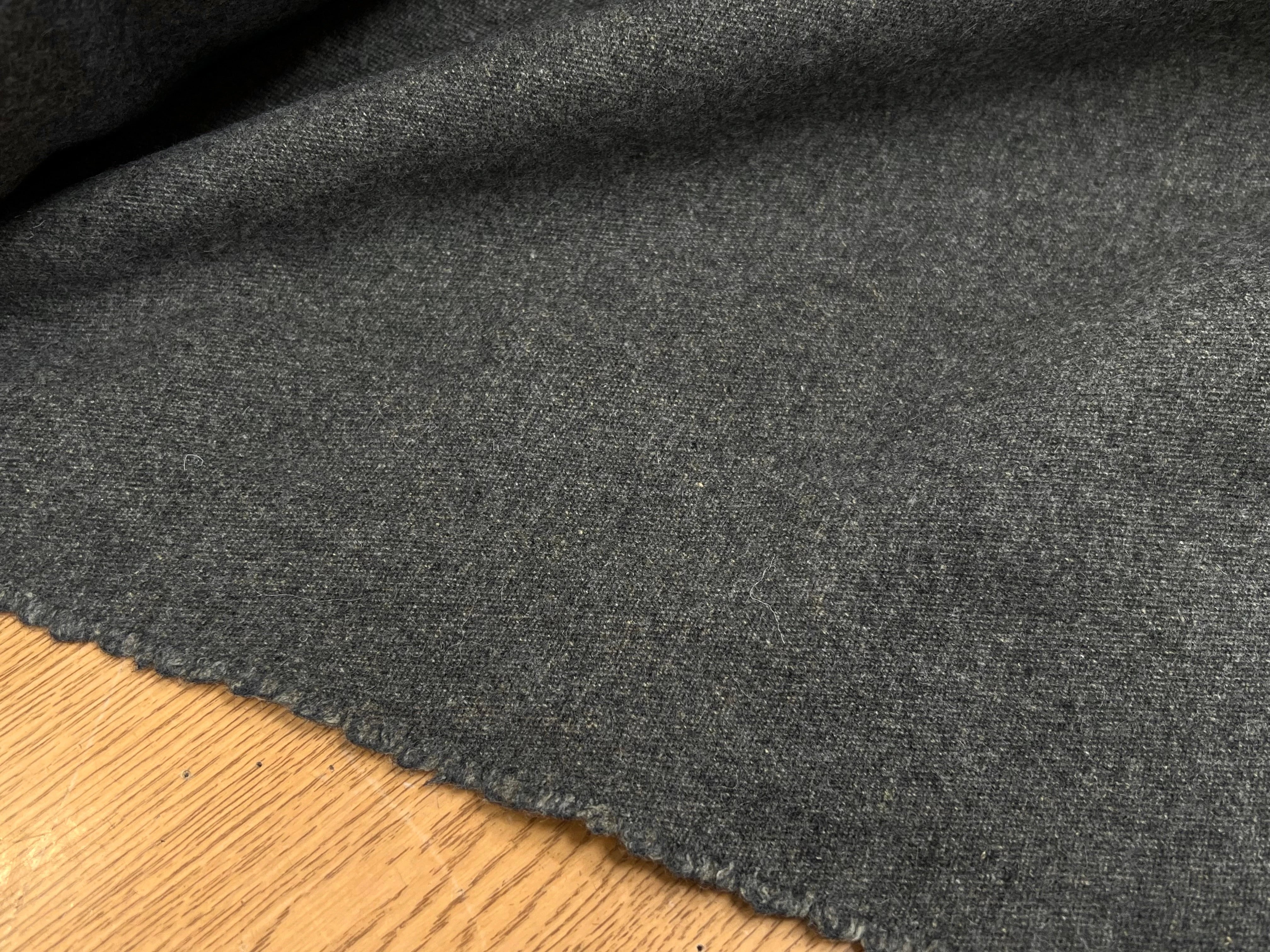 DRAP DE LAINE MANTEAU VERT DE GRIS 70% LAINE VIERGE - My Little Coupon