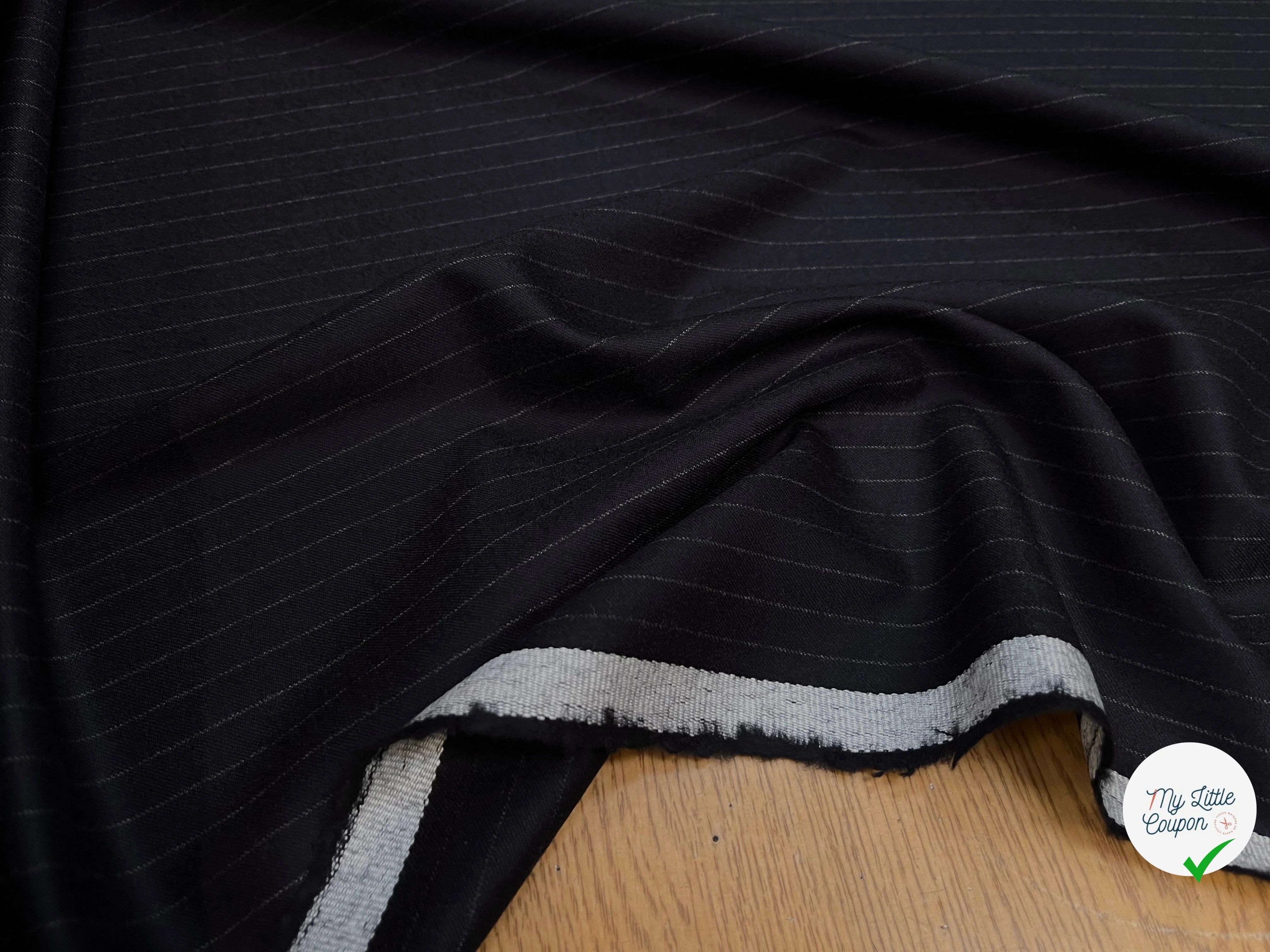 DRAPERIE DE LAINE BLEU MARINE À RAYURE DEPERLANTE - My Little Coupon