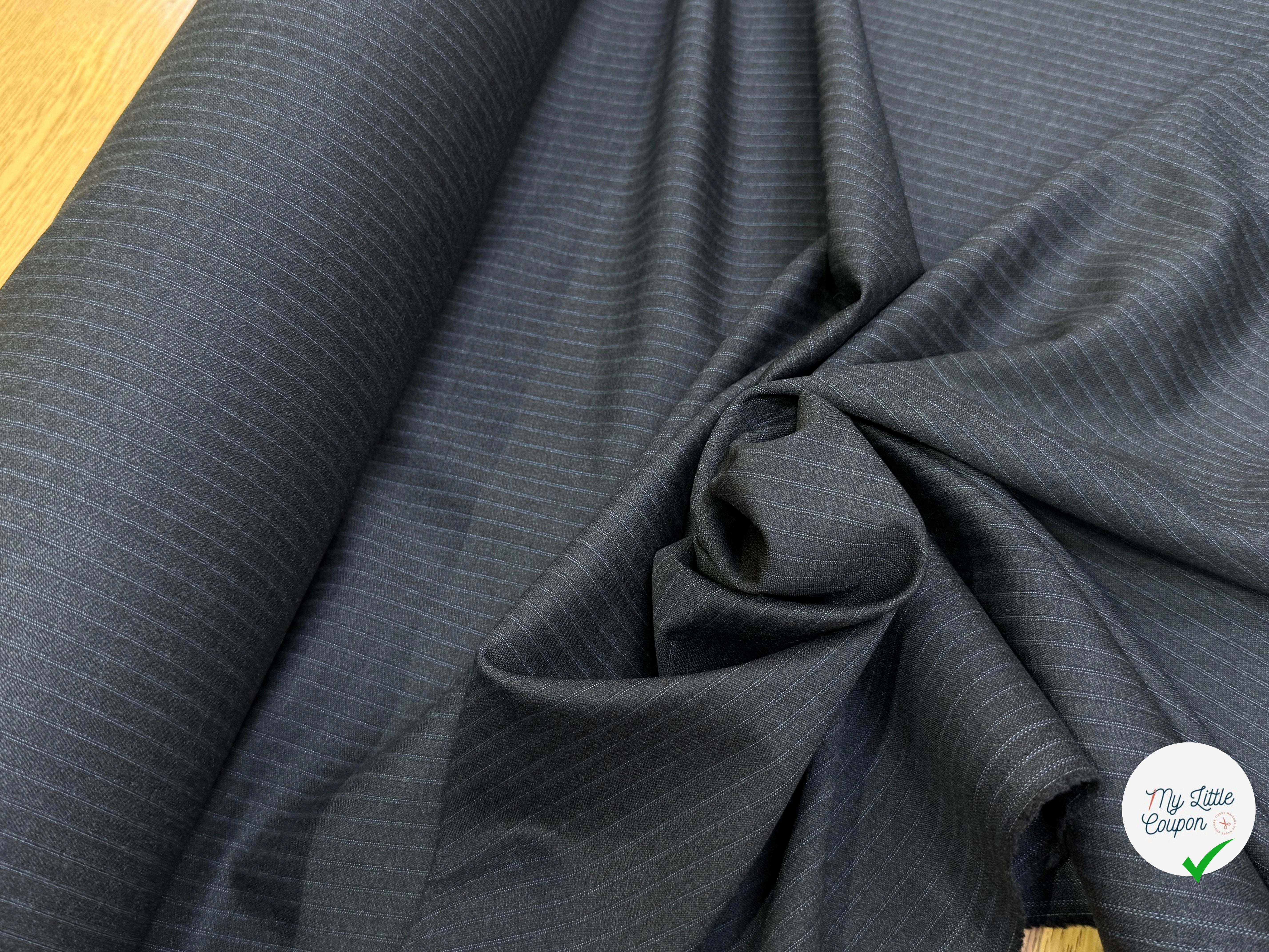 DRAPERIE DE LAINE SUPER 100'S GRIS RAYURES BLEUES TRÈS ÉLÉGANT - My Little Coupon
