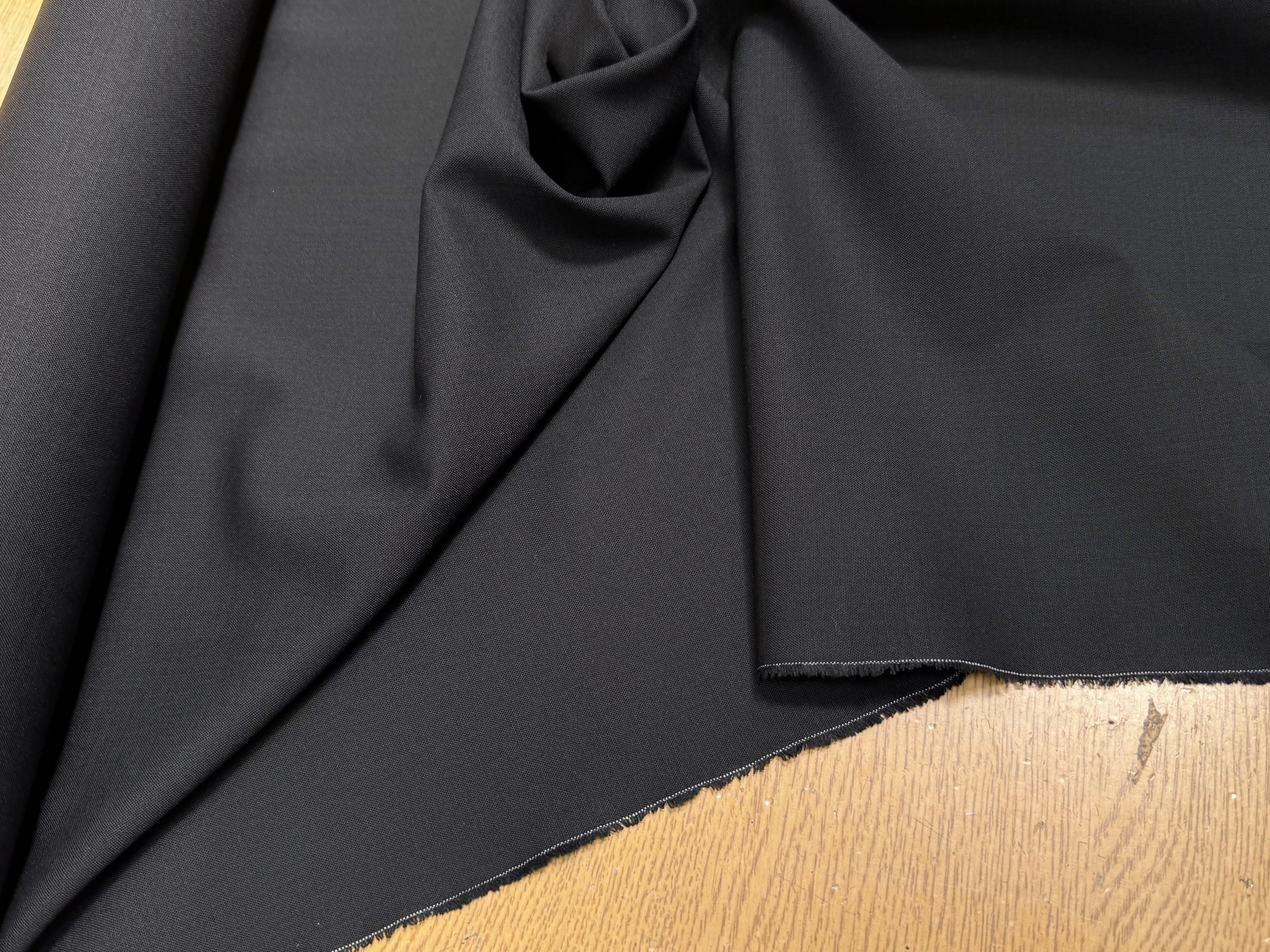 DRAPERIE DE LAINE ULTRA BELLE UNI NOIR - My Little Coupon