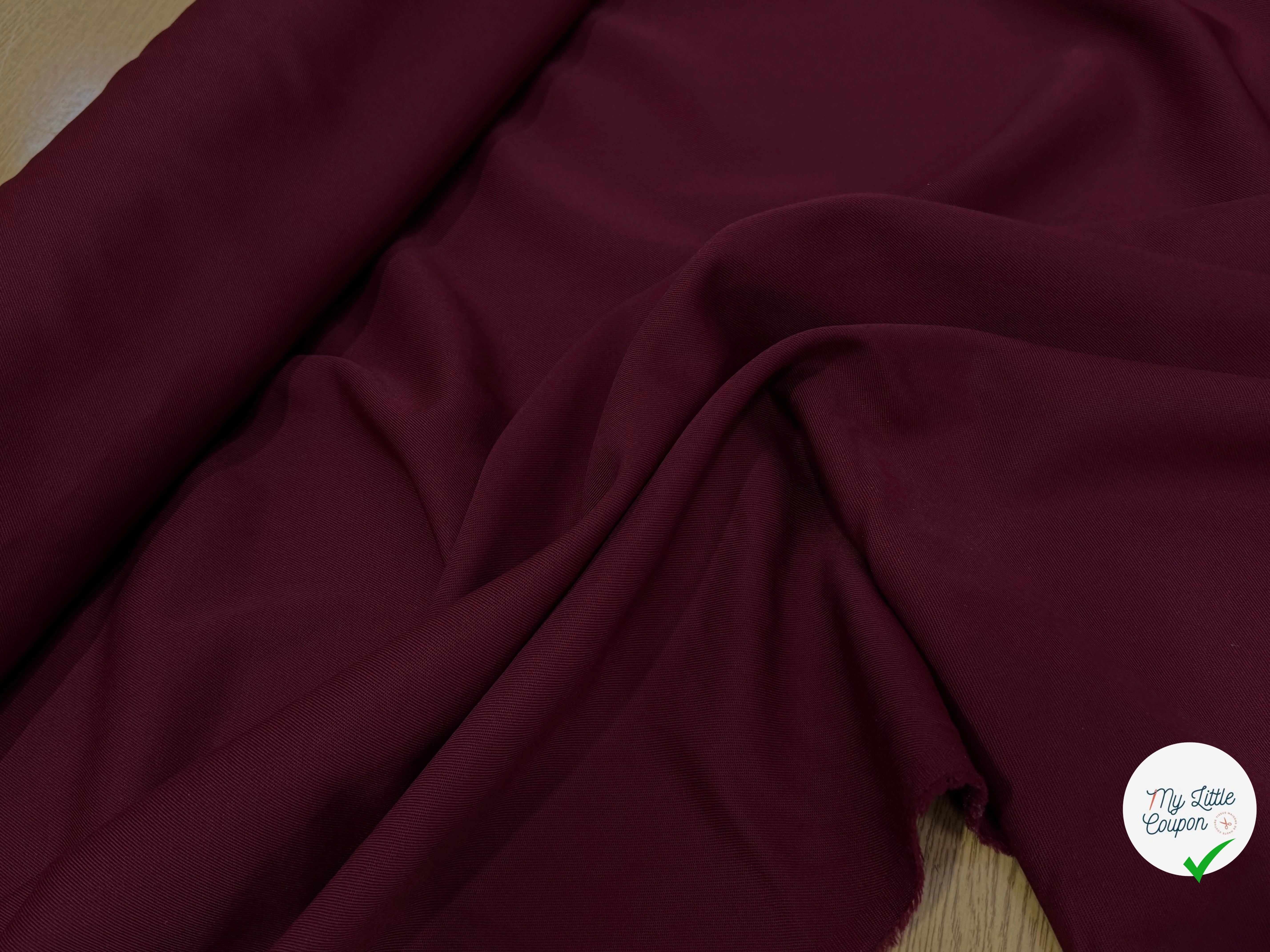 DRAPERIE SERGÉE POLYLAINE BORDEAUX PARFAITE TENUE - My Little Coupon