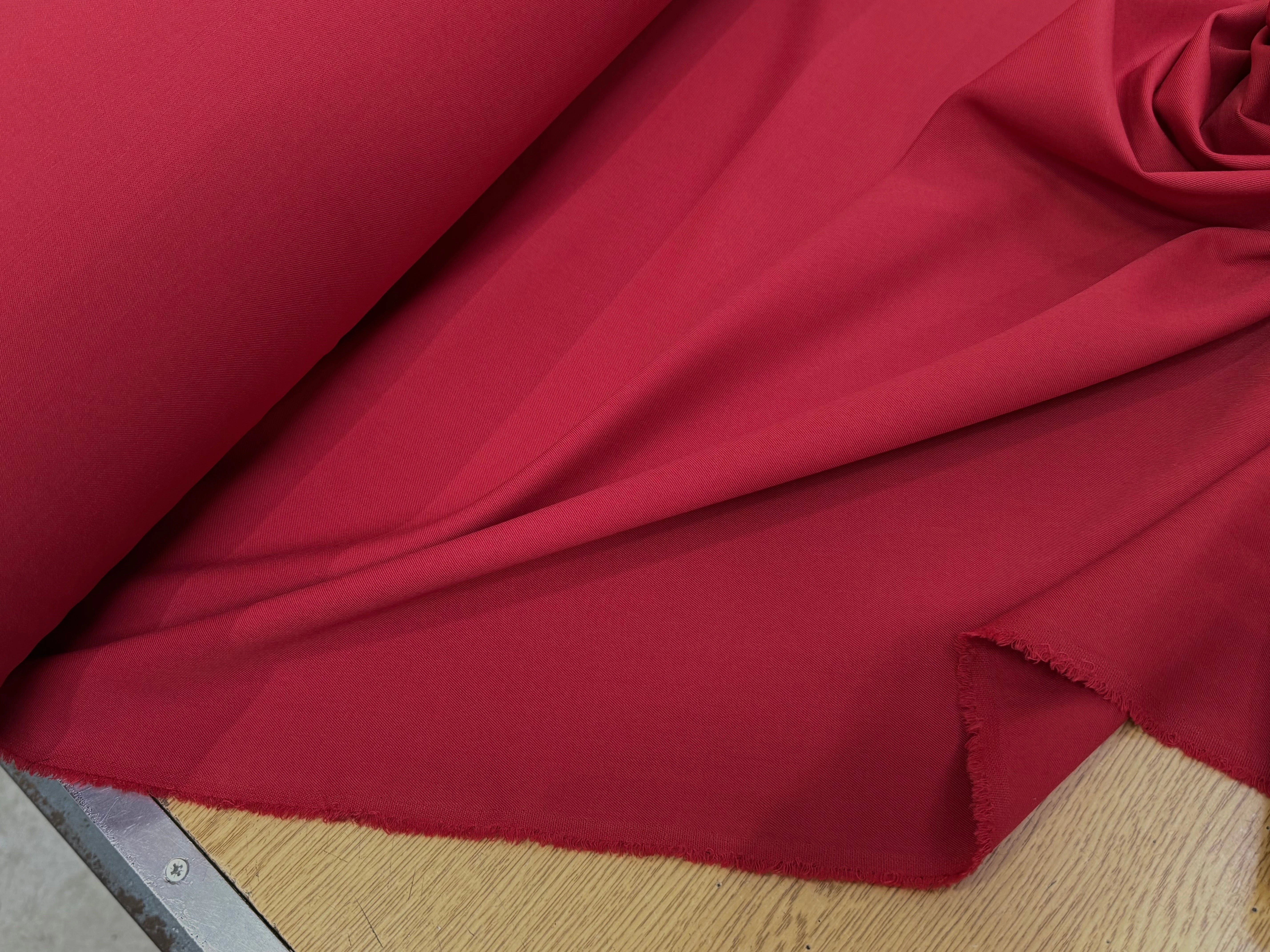 DRAPERIE SERGÉE POLYLAINE STRETCH CERISE NET - My Little Coupon