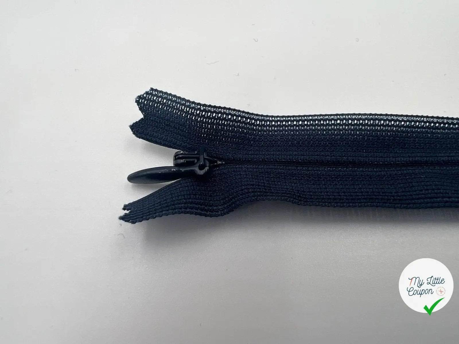 FERMETURE INVISIBLE COLORIS BLEU MARINE 30CM - My Little Coupon - tissu - coudre