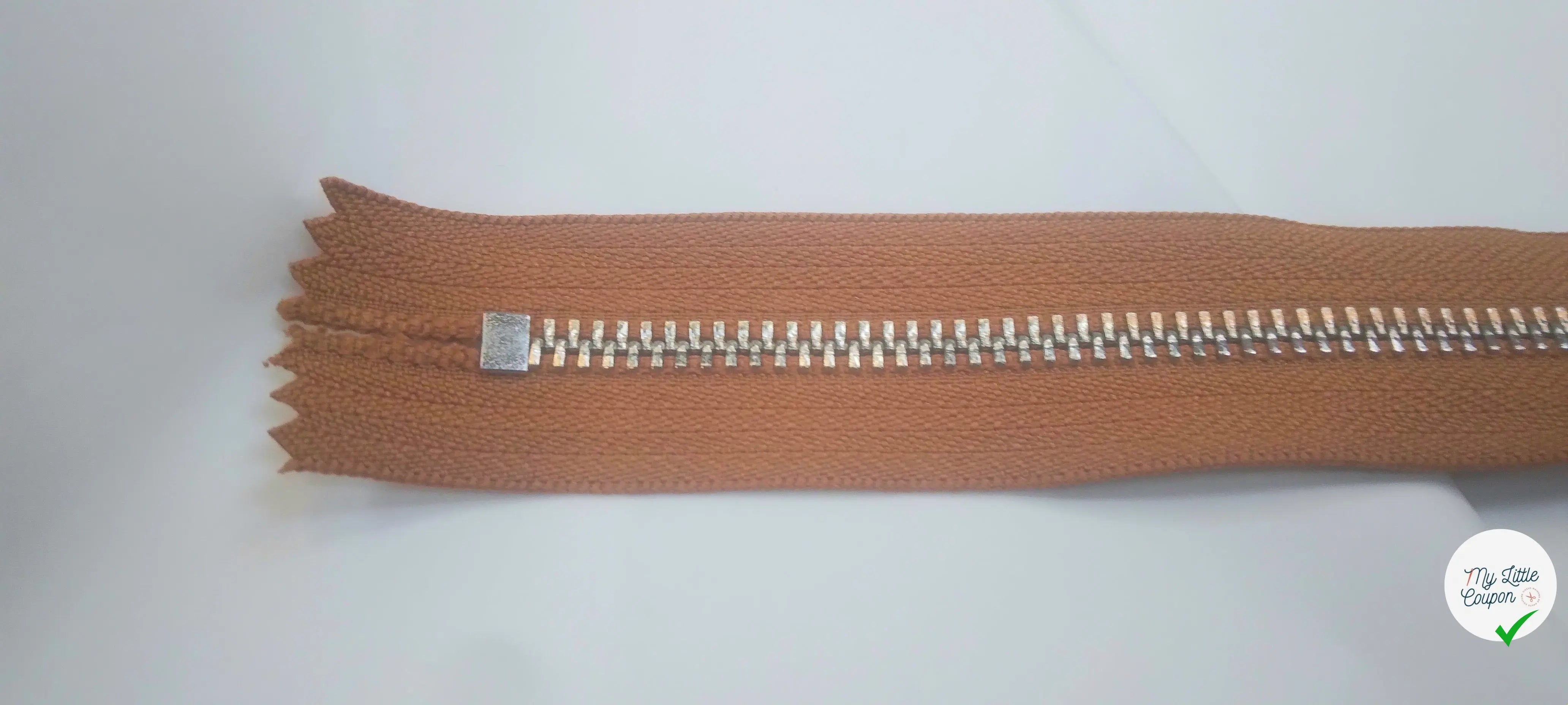 FERMETURE NON SÉPARABLE 25CM NOISETTE - My Little Coupon