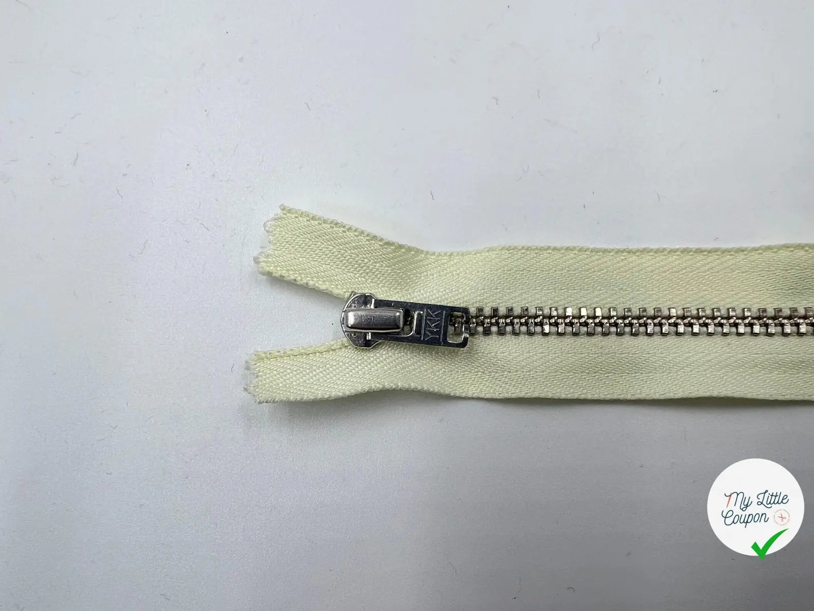 FERMETURE NON SÉPARABLE MÉTAL ARGENT COLORIS JAUNE PÂLE 15CM - My Little Coupon - tissu - coudre