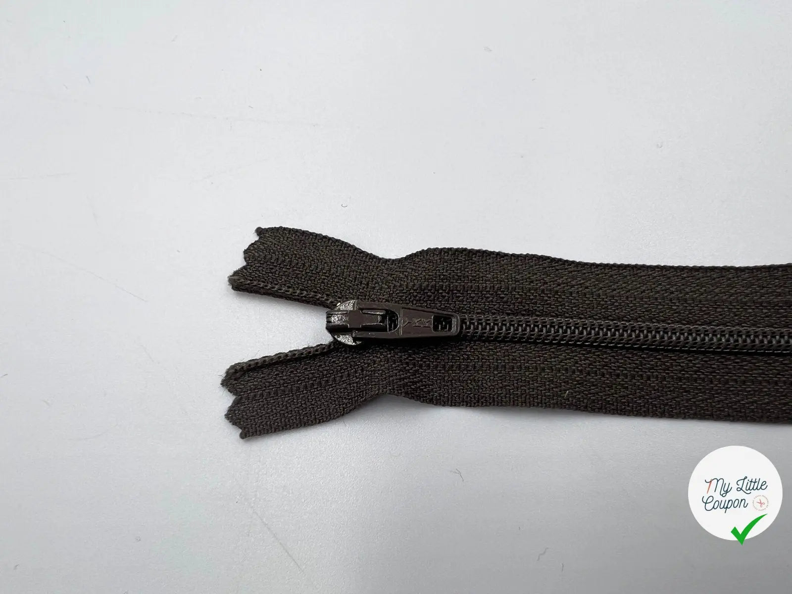 FERMETURE NON SÉPARABLE POLYESTER COLORIS MARRON 12CM - My Little Coupon - tissu - coudre