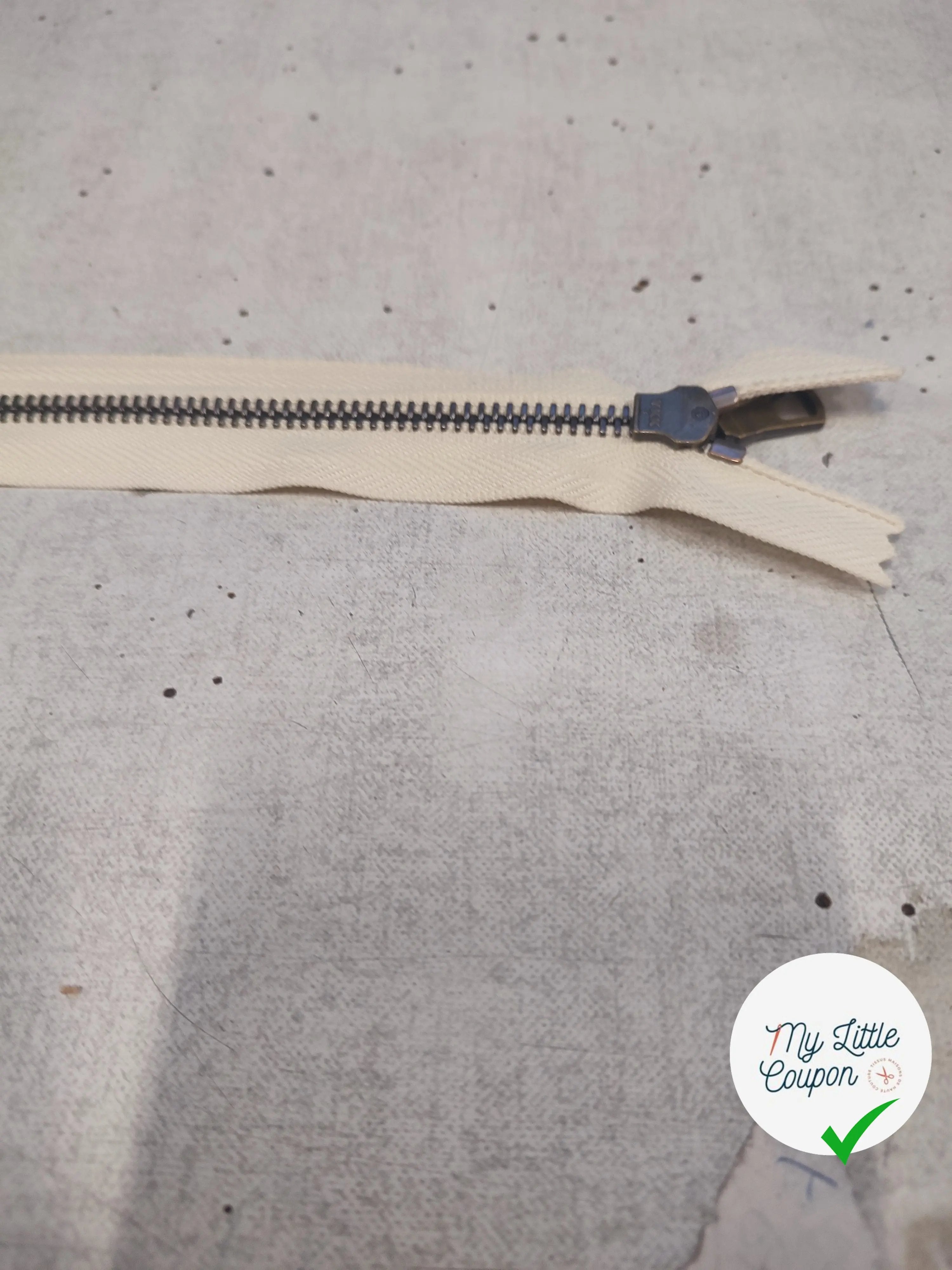 FERMETURE RIRI MÉTAL NON SÉPARABLE 16CM BLANC CASSÉ - My Little Coupon