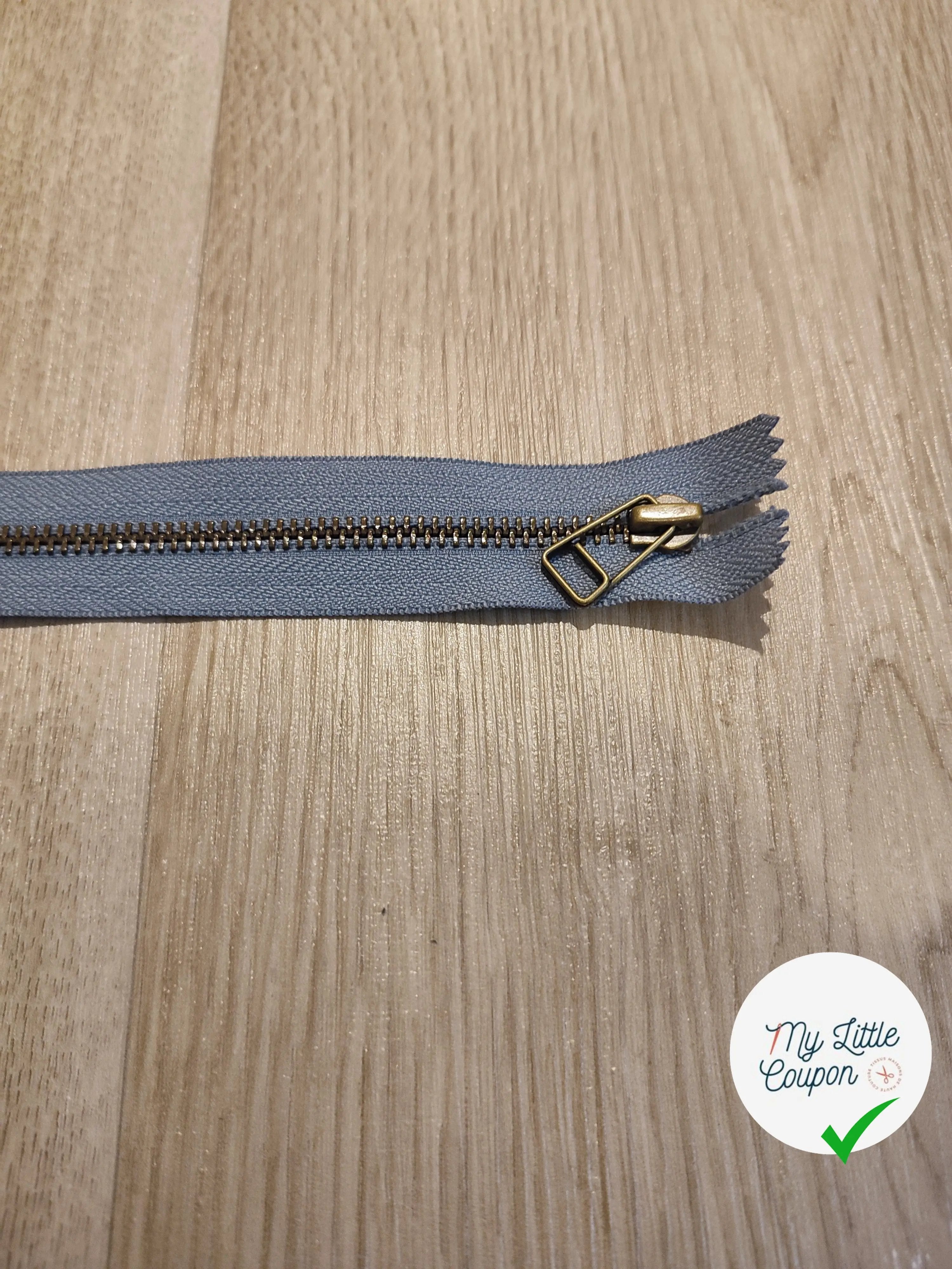 FERMETURE RIRI METAL NON SÉPARABLE 25CM BLEU CLAIR - My Little Coupon