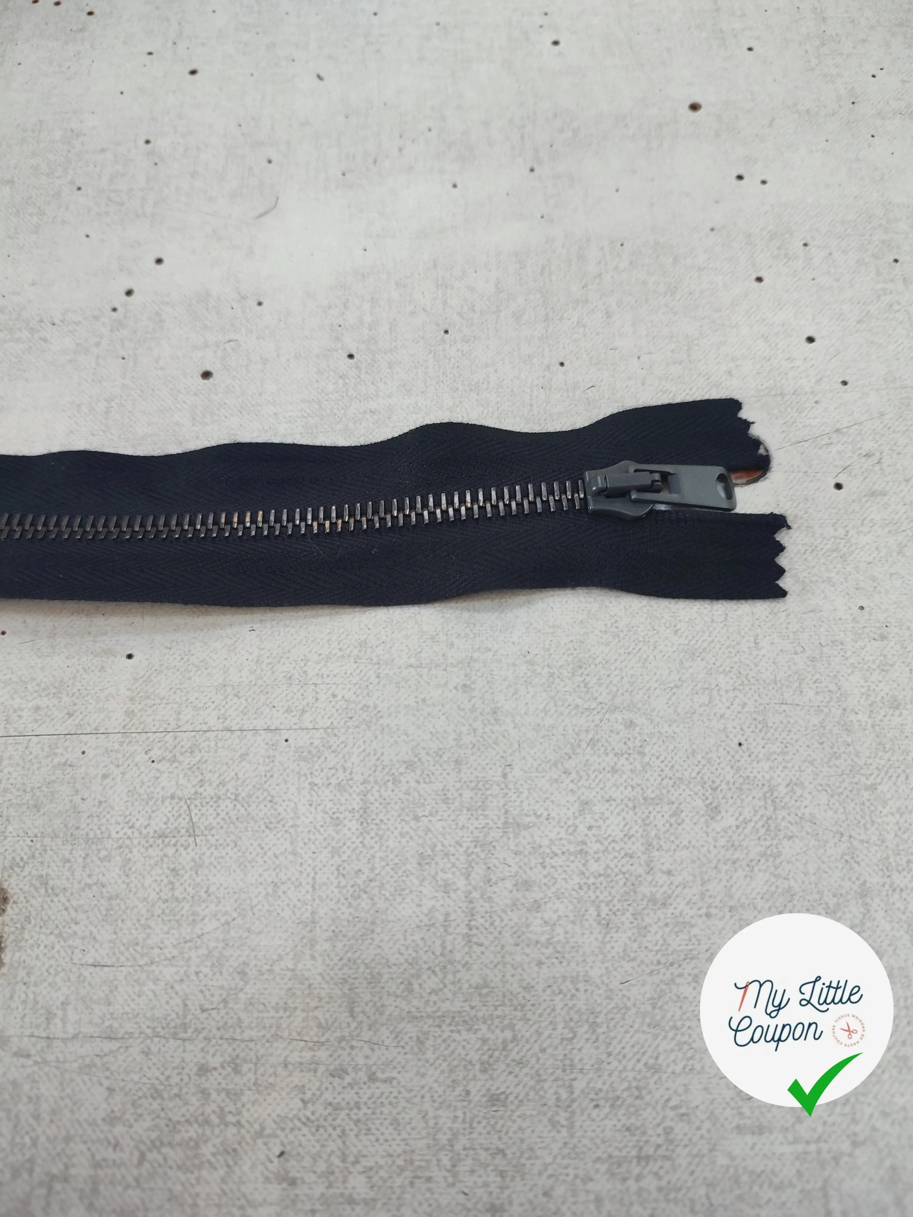 FERMETURE RIRI METAL NON SÉPARABLE 25CM NOIR M6 - My Little Coupon