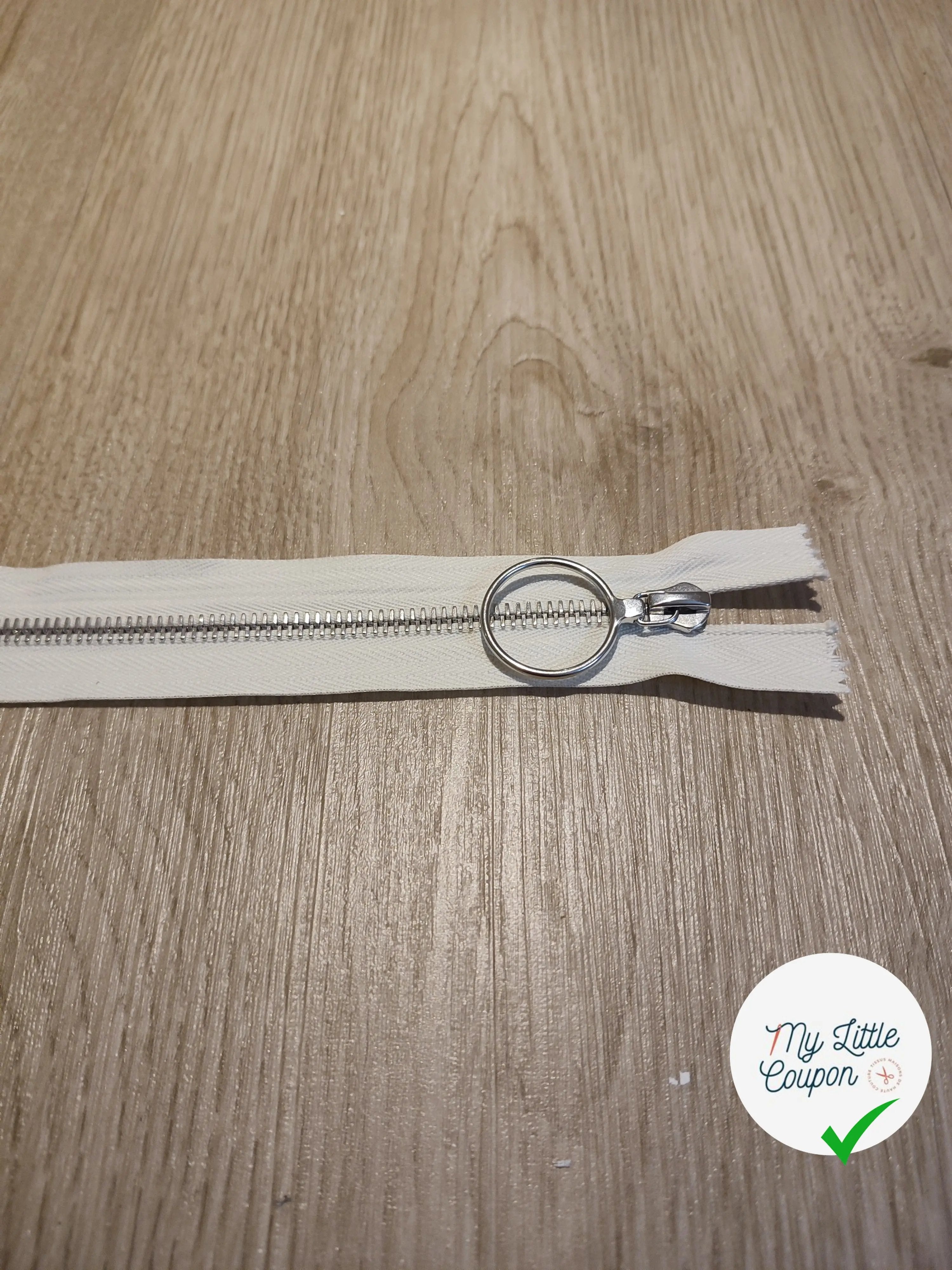 FERMETURE RIRI METAL NON SEPARABLE 30CM BLANC CASSÉ M6 - My Little Coupon