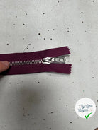 FERMETURE RIRI METAL NON SÉPARABLE 50CM M6 AUBERGINE - My Little Coupon