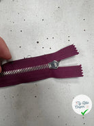 FERMETURE RIRI METAL NON SÉPARABLE 50CM M6 AUBERGINE - My Little Coupon