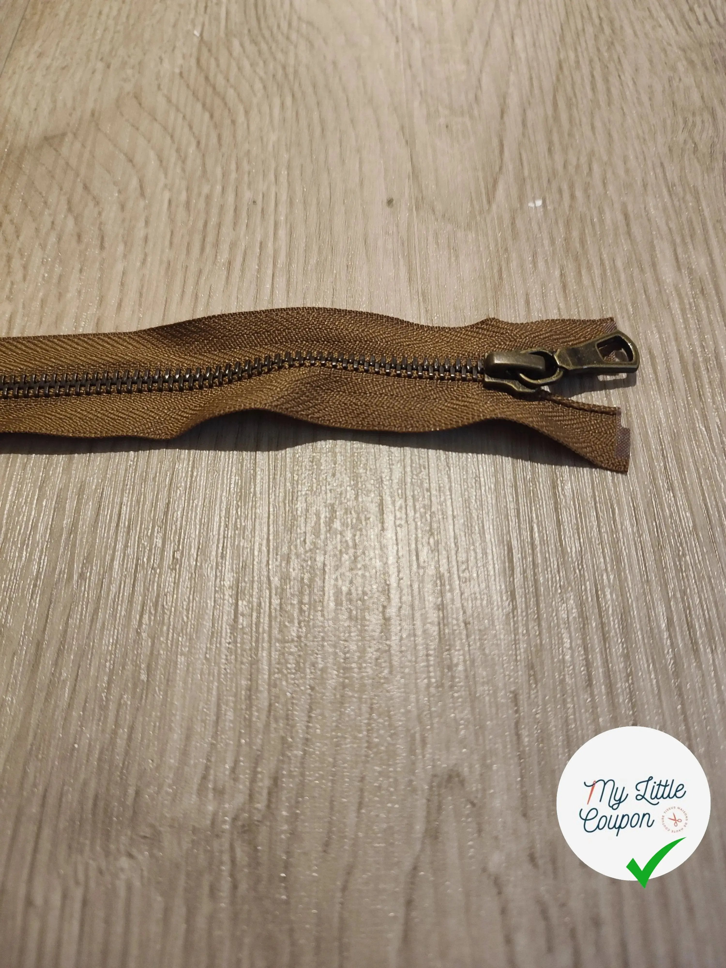 FERMETURE RIRI METAL NON SÉPARABLE 60CM MARRON - My Little Coupon