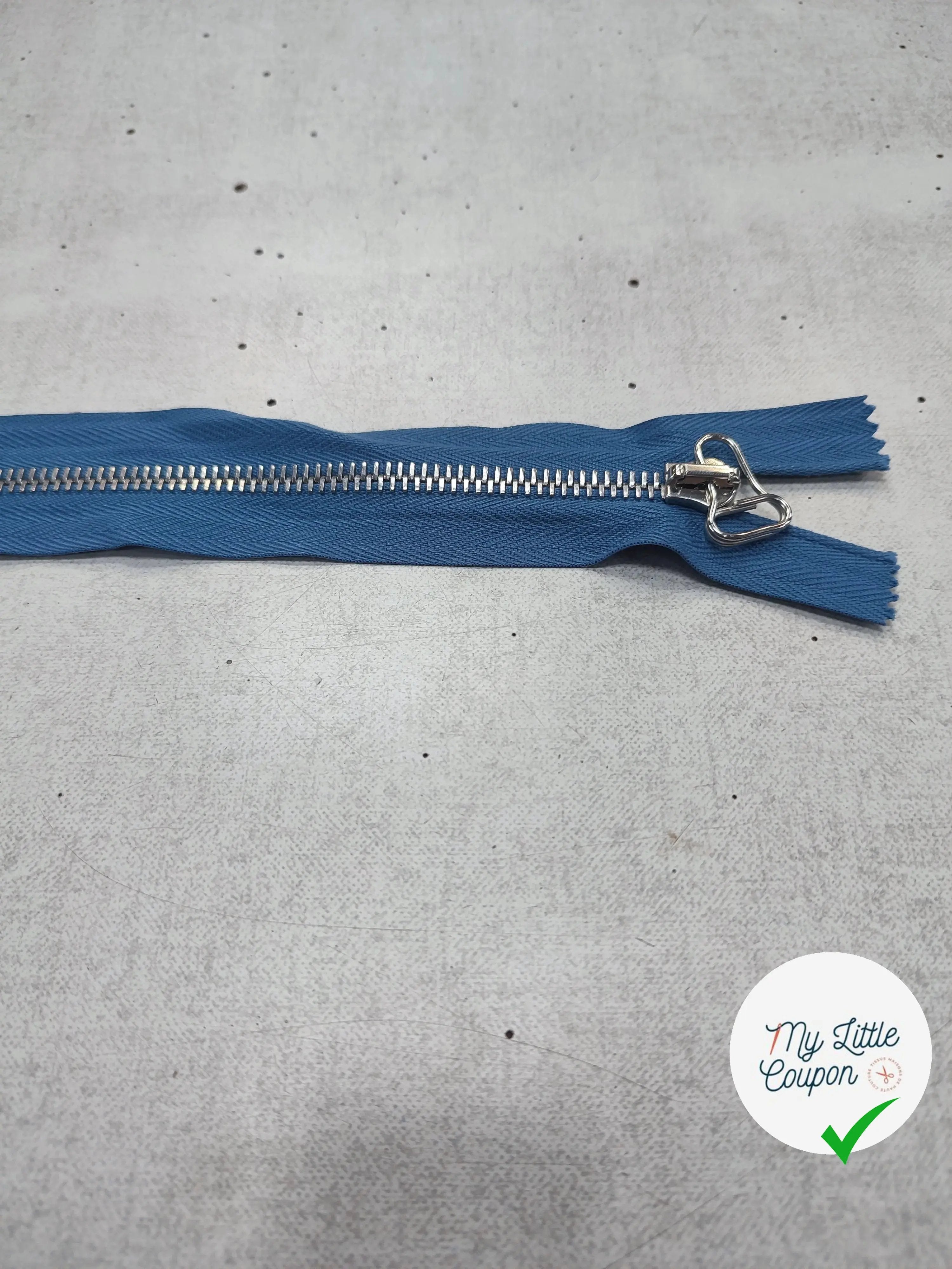 FERMETURE RIRI METAL SÉPARABLE 45CM BLEU M6 - My Little Coupon