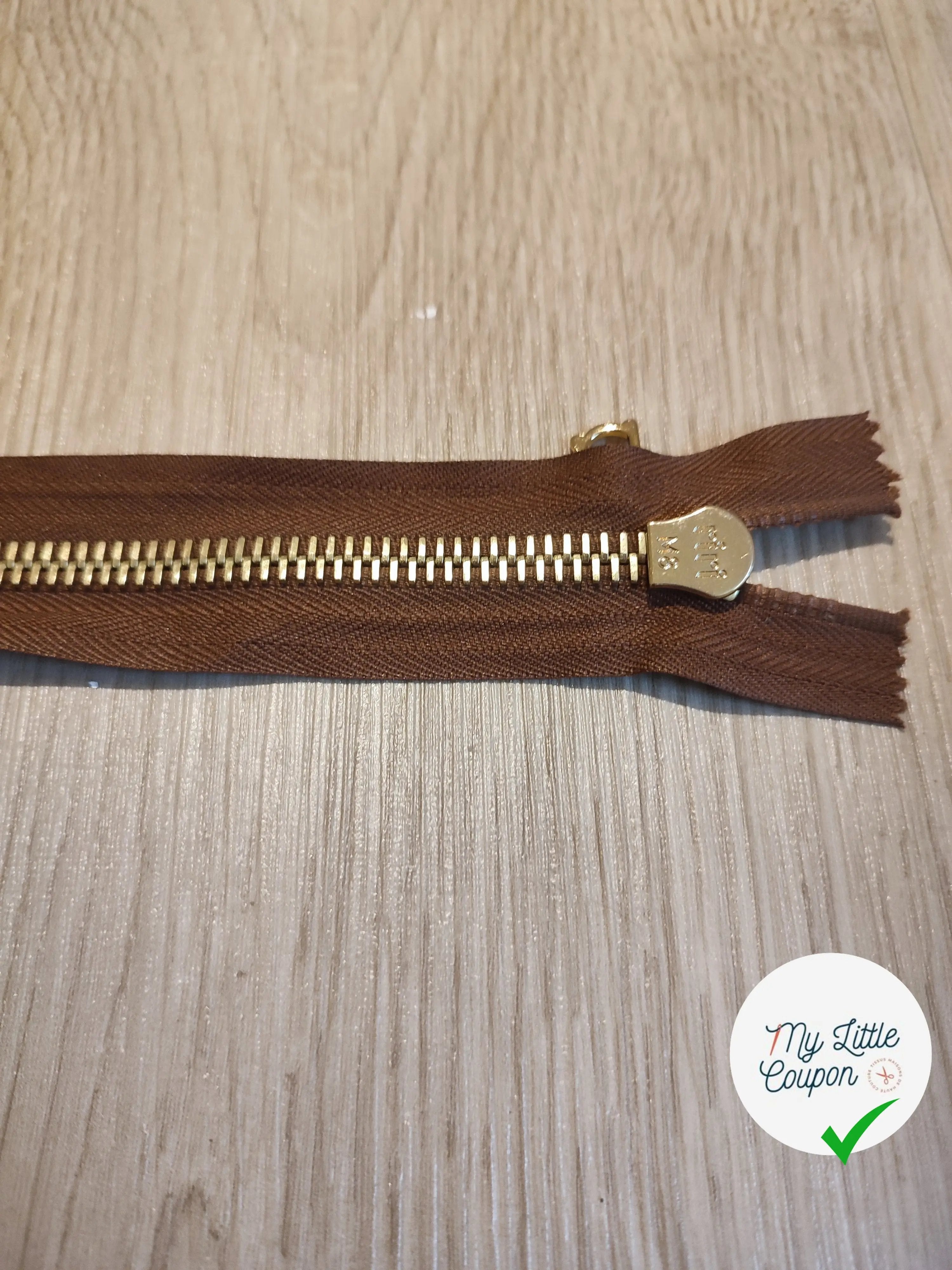 FERMETURE RIRI METAL SÉPARABLE 50CM MARRON M8 - My Little Coupon