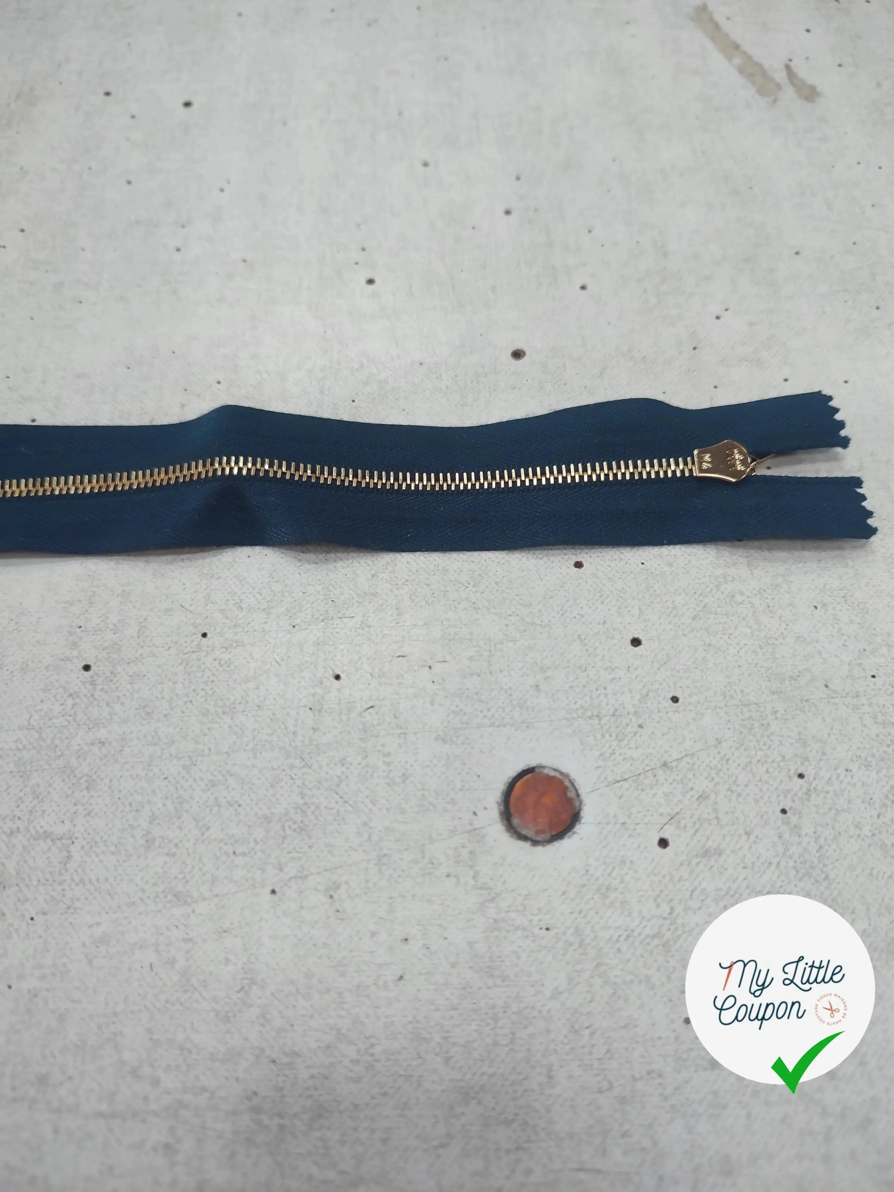 FERMETURE RIRI METAL SÉPARABLE 115CM BLEU NUIT M4 - My Little Coupon