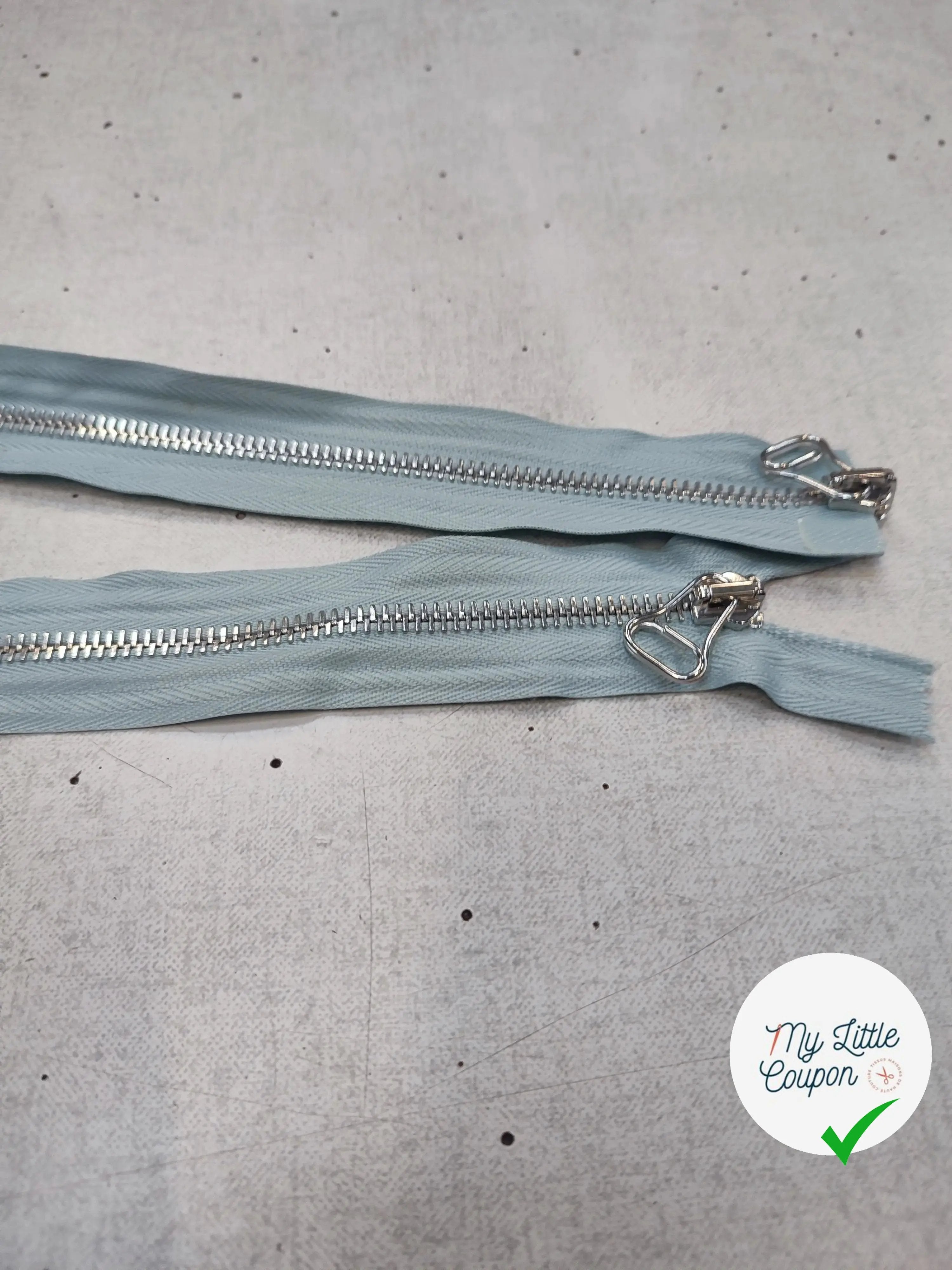 FERMETURE RIRI METAL NON SÉPARABLE 75CM BLEU CIEL M6 - My Little Coupon