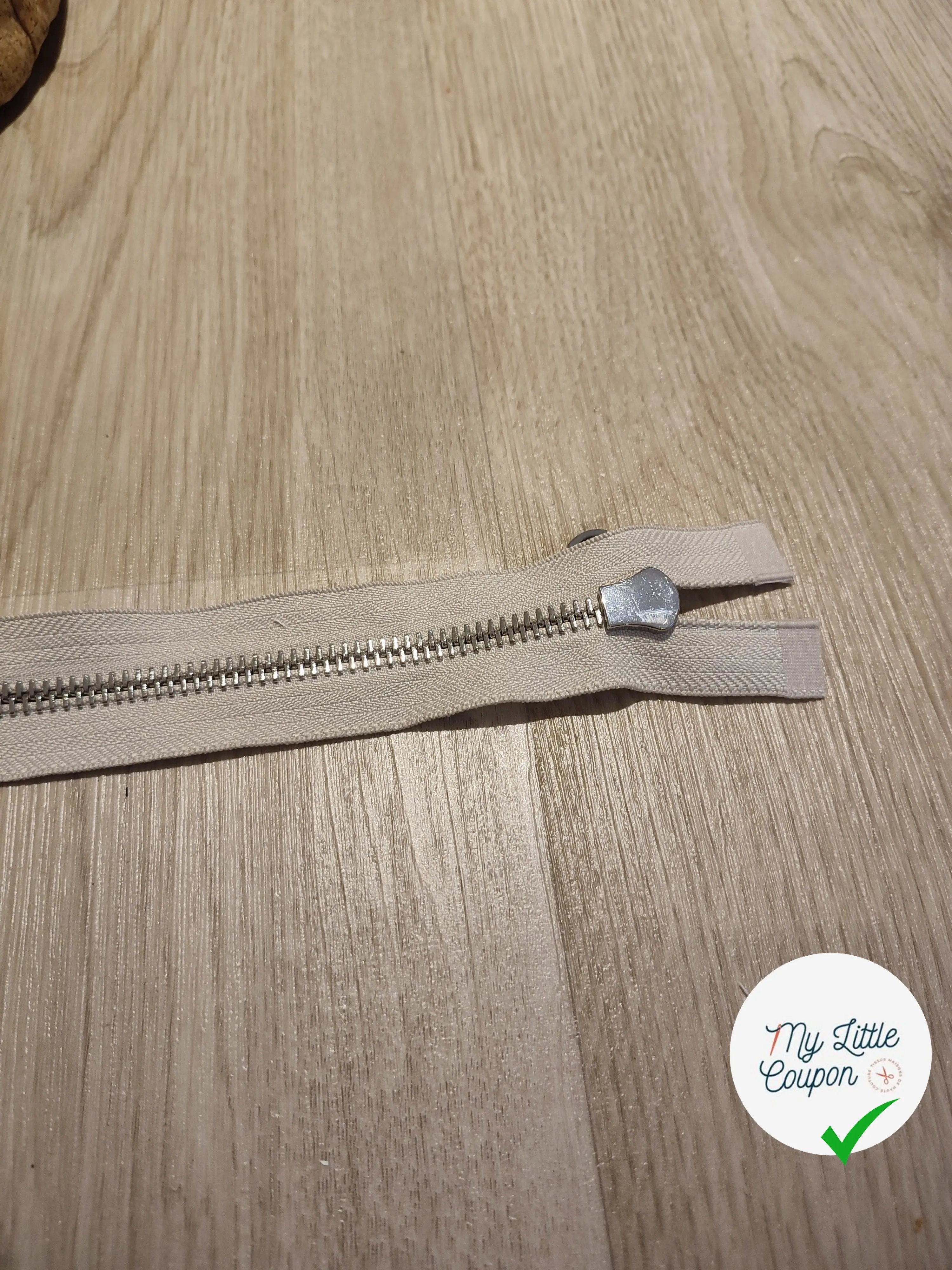 FERMETURE RIRI METAL SEPARABLE 60CM GRIS CLAIR - My Little Coupon