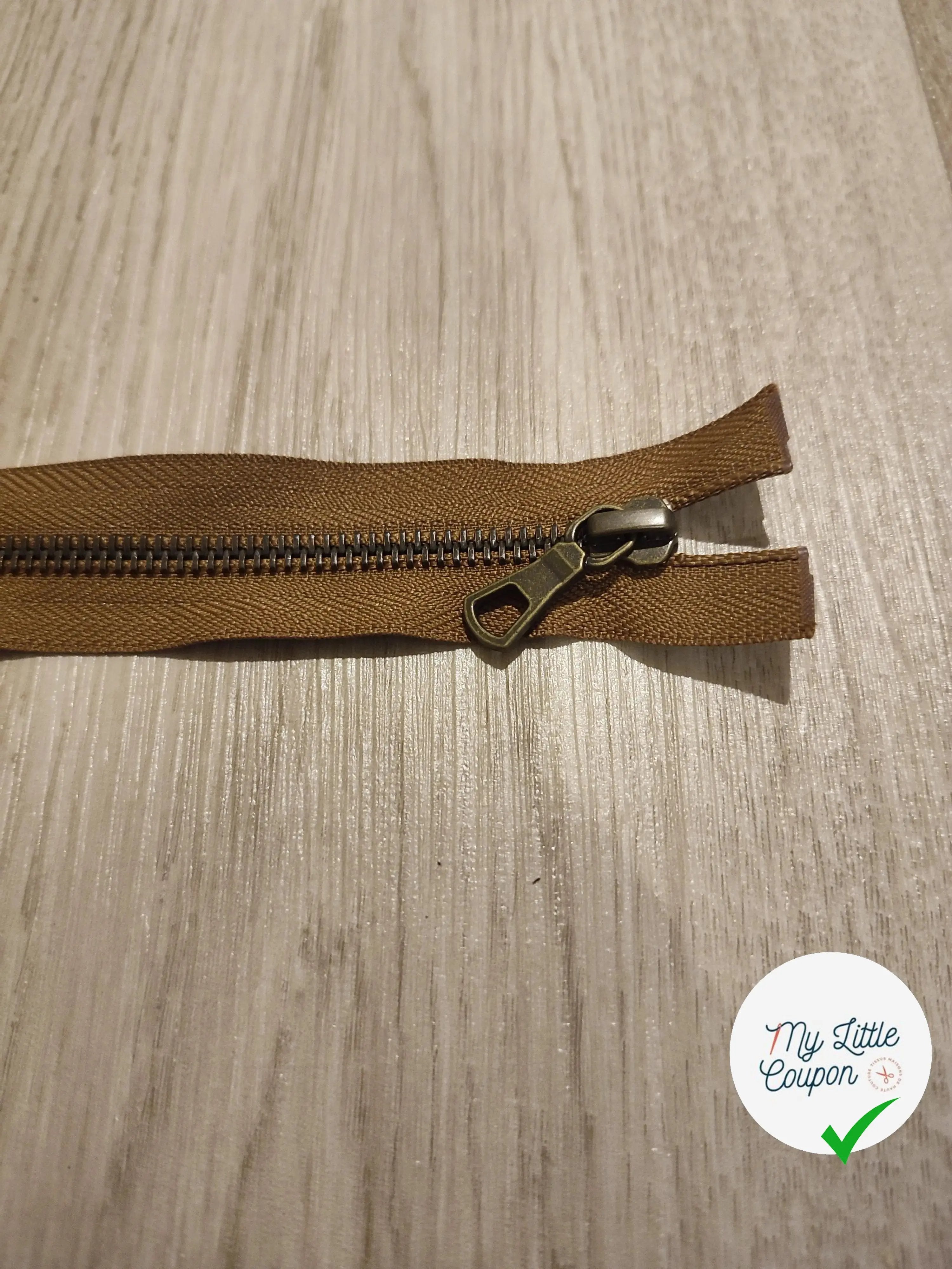 FERMETURE RIRI METAL SÉPARABLE 65CM MARRON - My Little Coupon