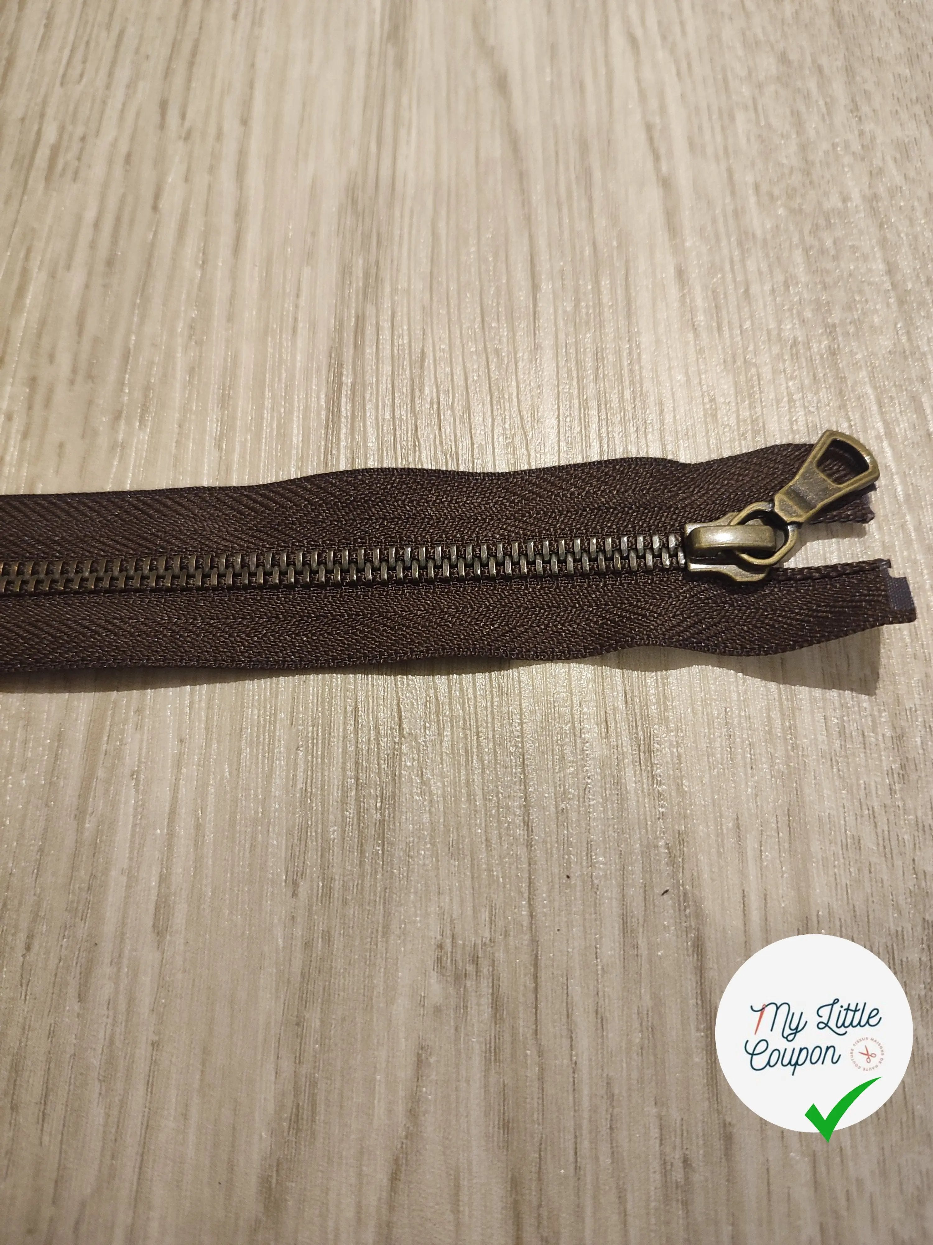FERMETURE RIRI METAL SÉPARABLE 60CM MARRON FONCÉ - My Little Coupon