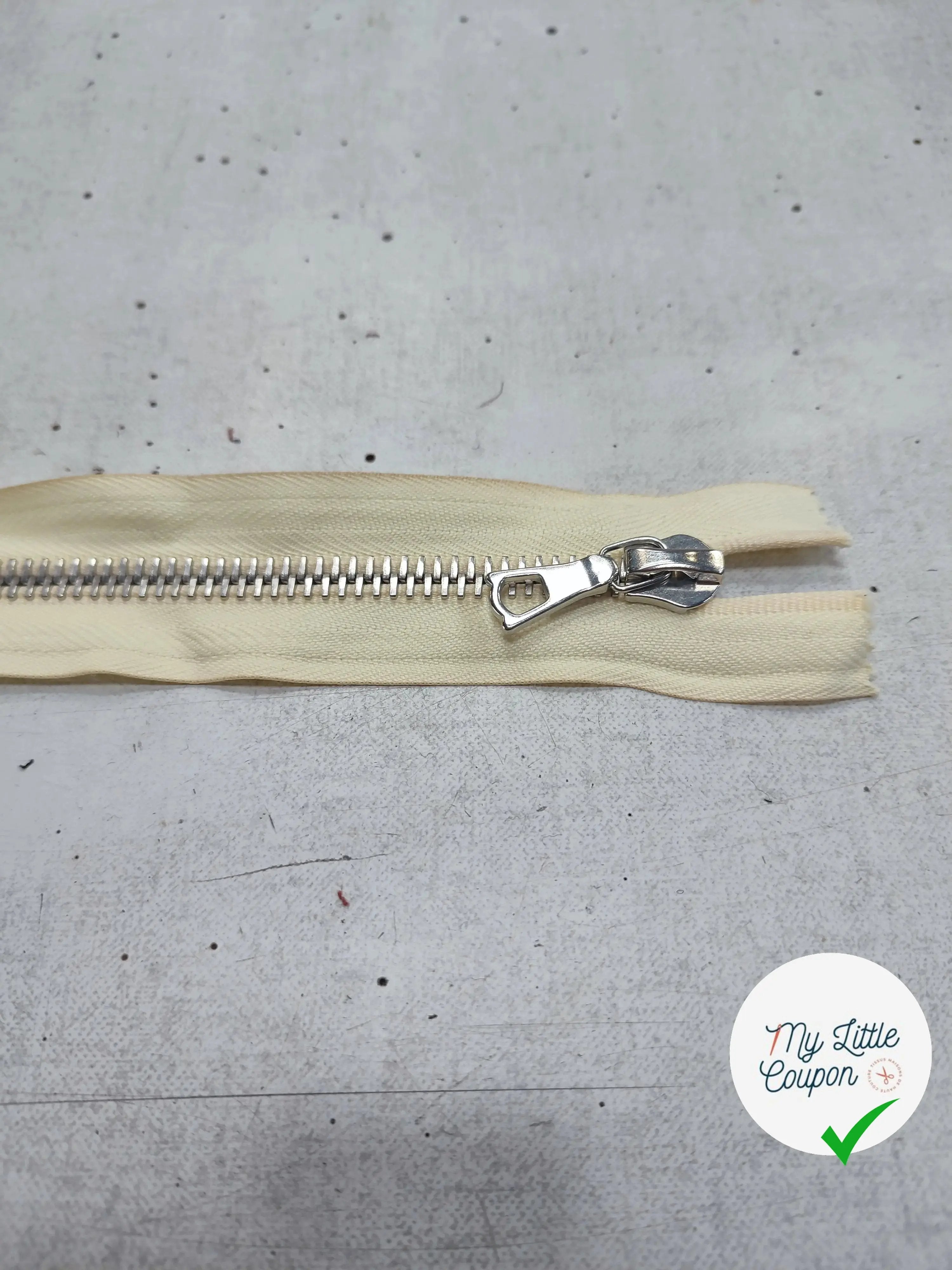 FERMETURE RIRI METAL SÉPARABLE 70CM JAUNE FONCÉ M6 - My Little Coupon