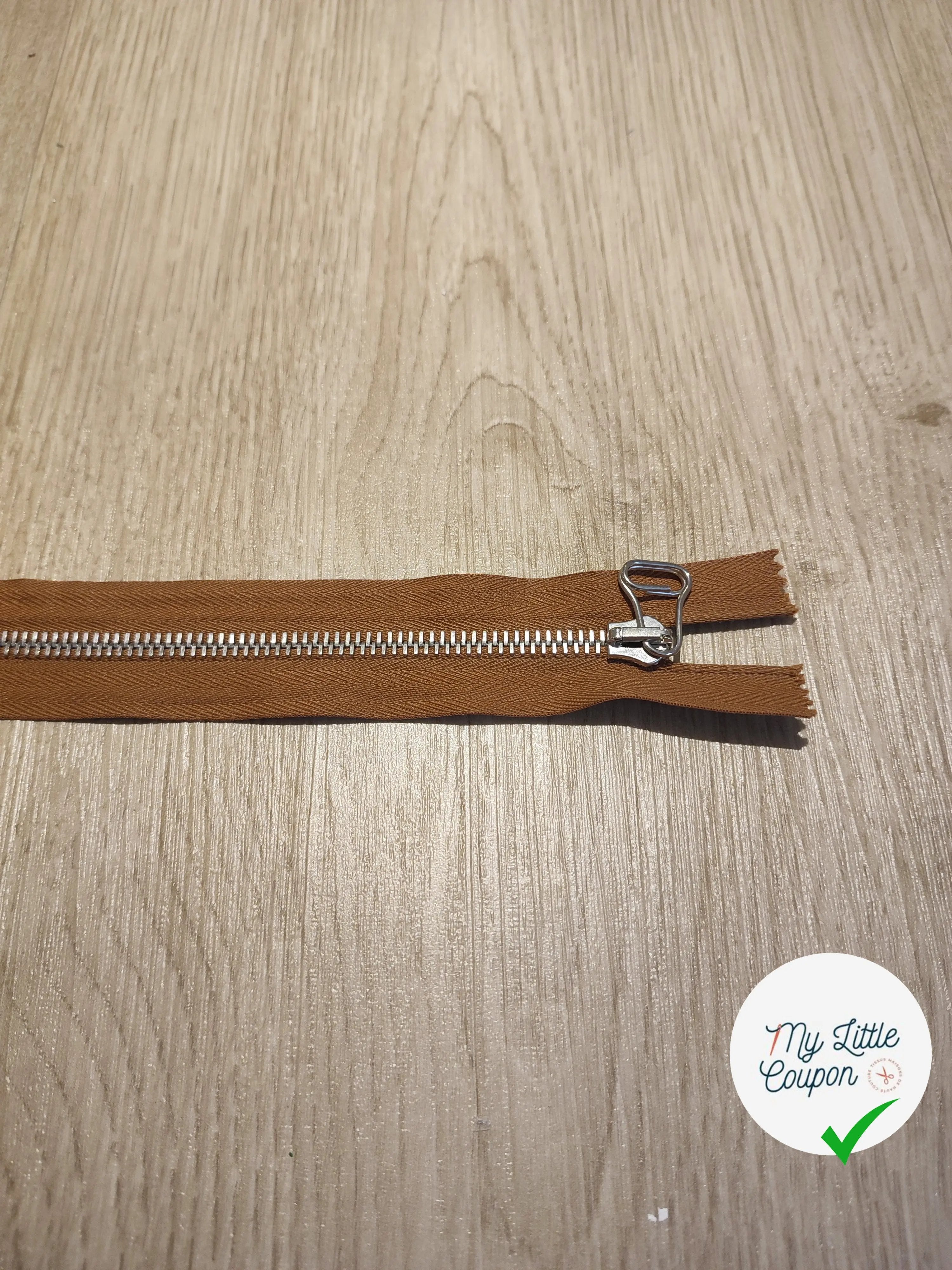 FERMETURE RIRI METAL SEPARABLE 70CM MARRON NOISETTE M6 - My Little Coupon