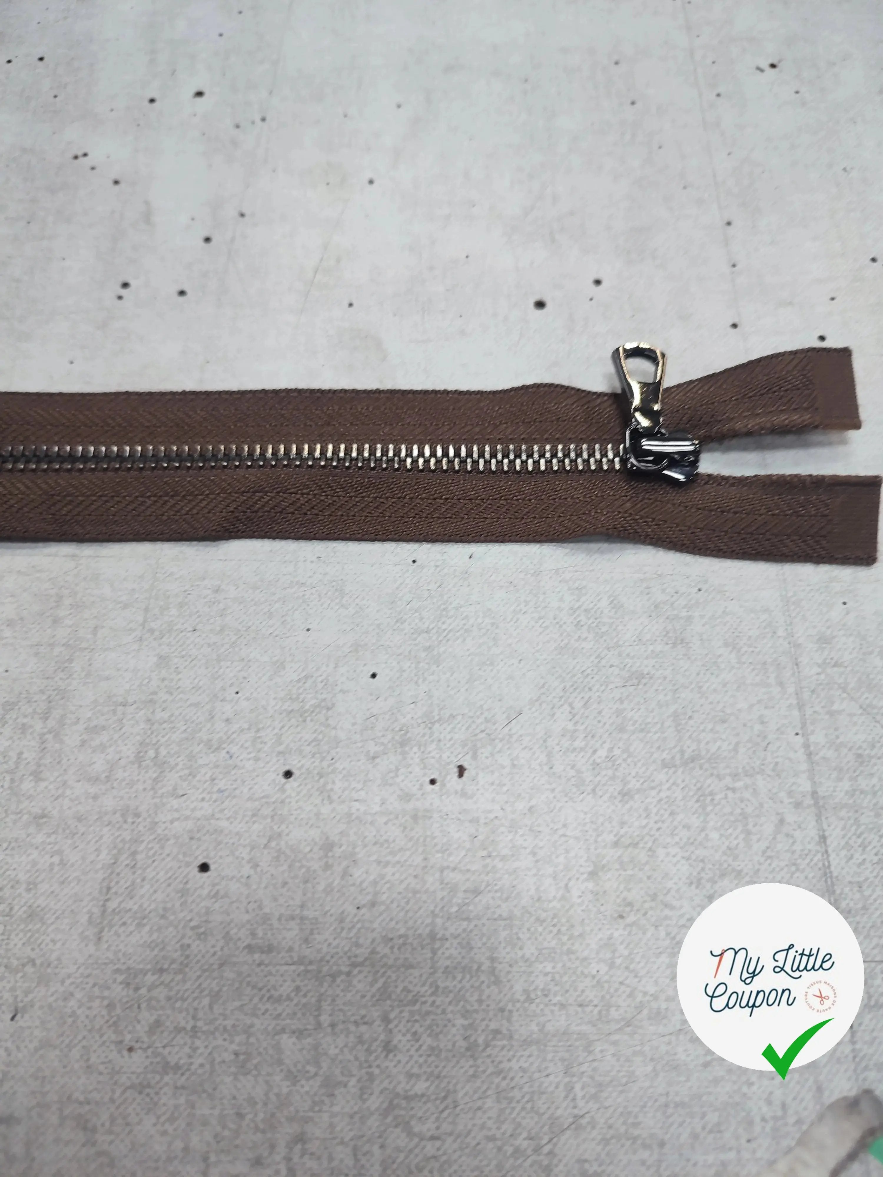 FERMETURE RIRI METAL SÉPARABLE 70CM MARRON FONCÉ - My Little Coupon