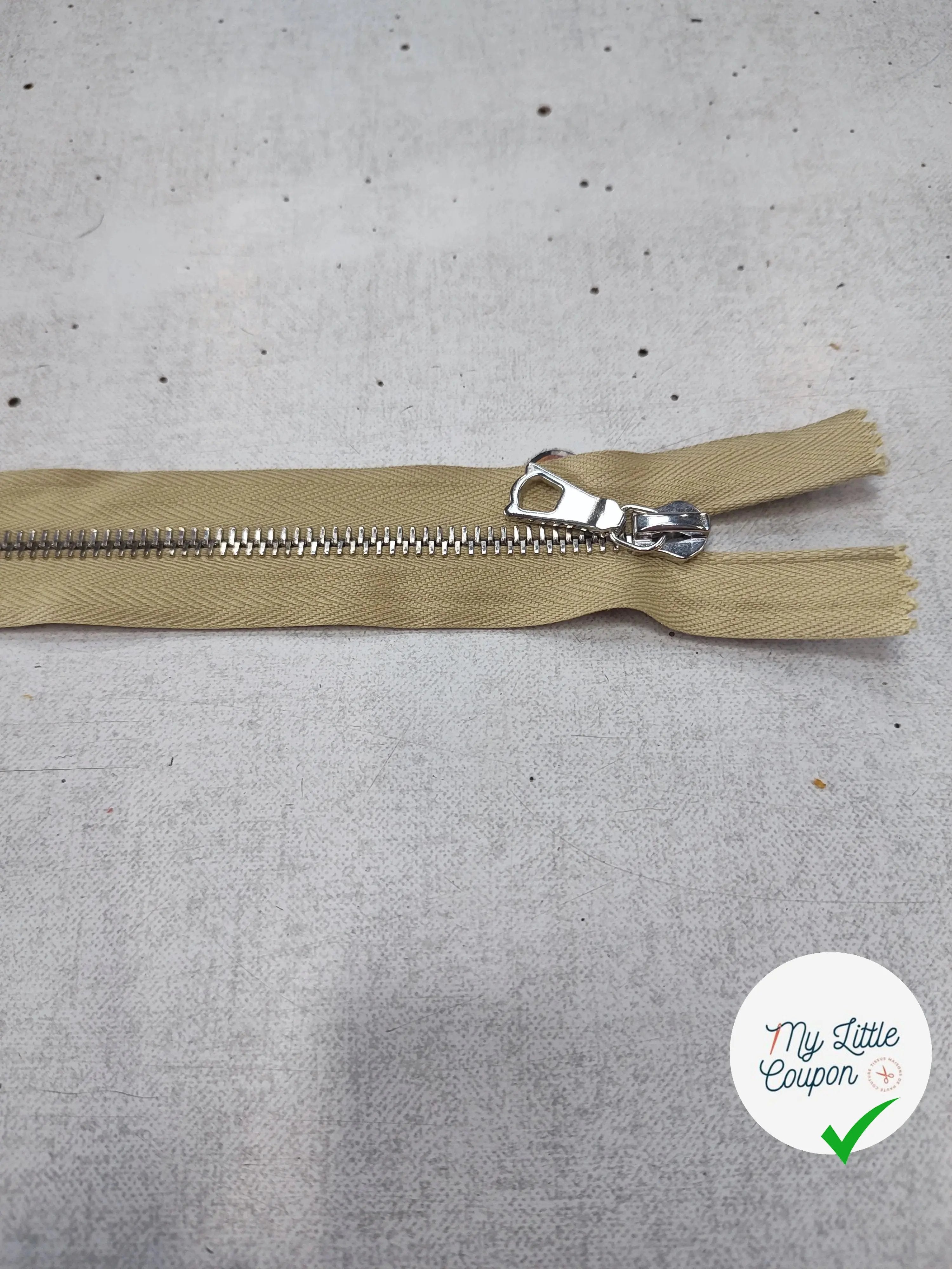 FERMETURE RIRI METAL SÉPARABLE 80CM GRIS CLAIR M8 - My Little Coupon