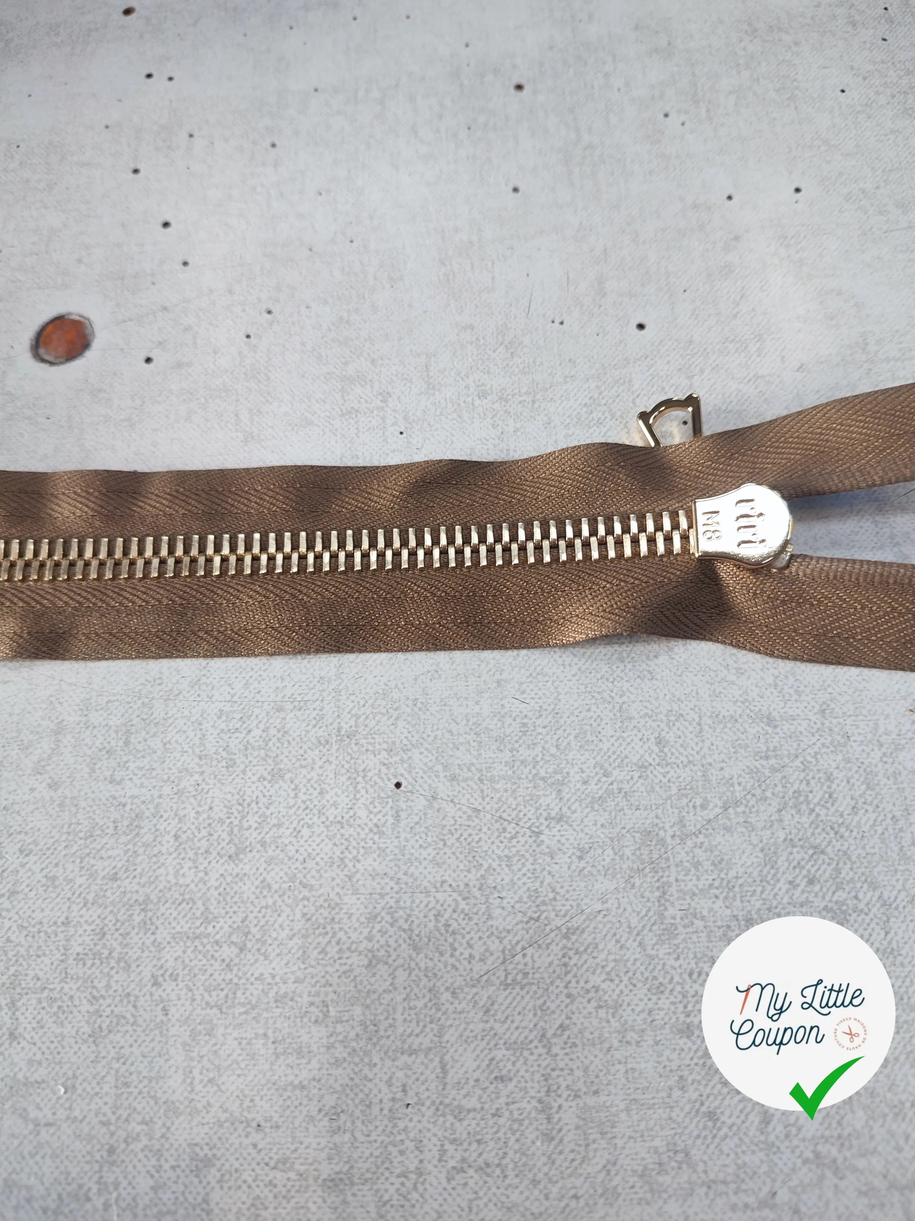 FERMETURE RIRI METAL SÉPARABLE 80CM MARRON CAFÉ M8 - My Little Coupon